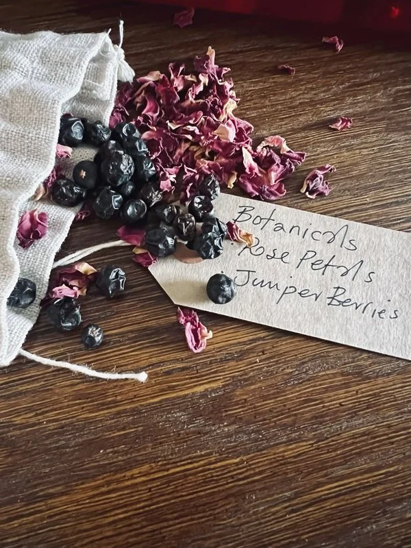 COCKTAIL-BOTANICALS-BAG-BERRIES.jpg