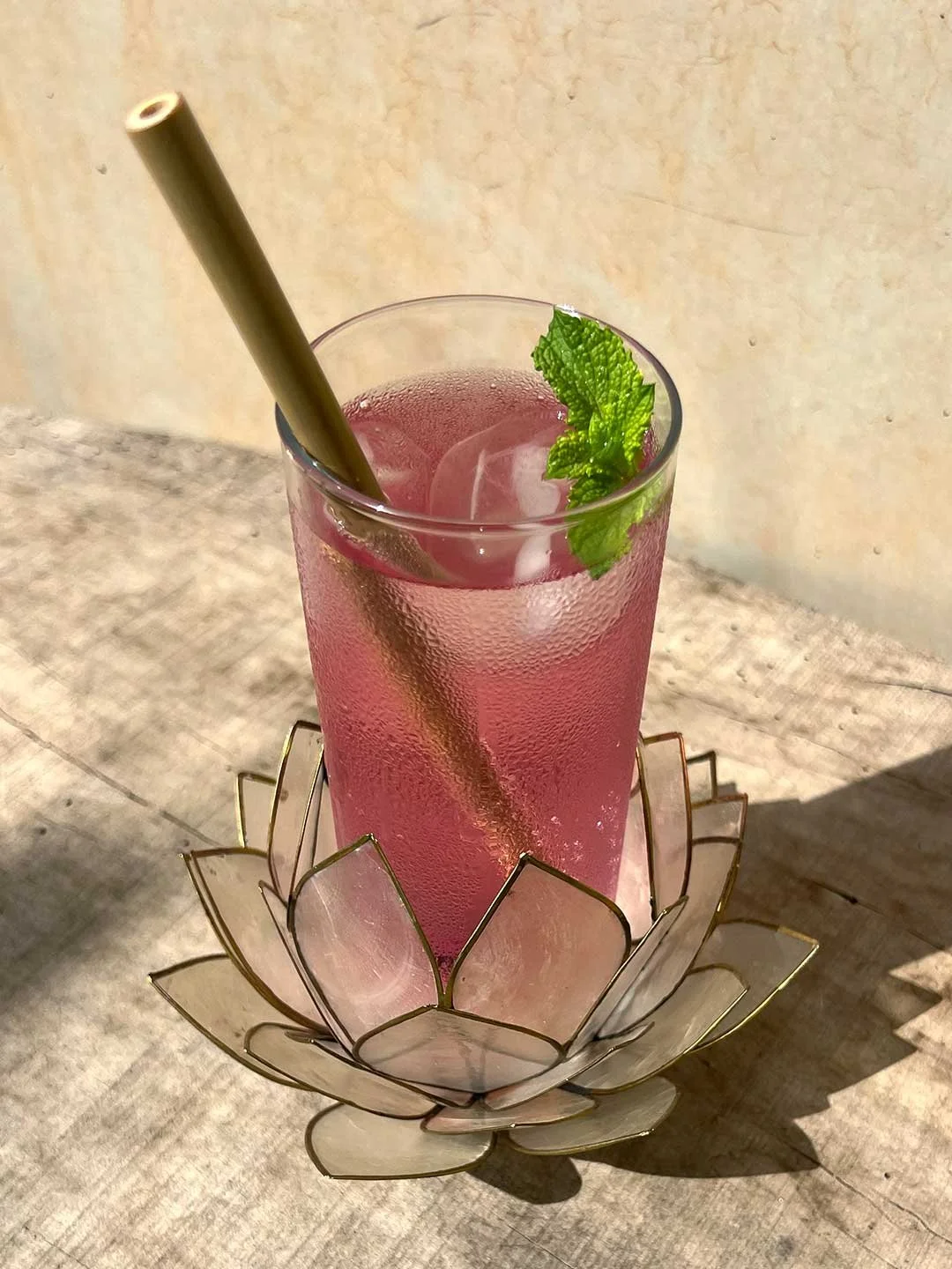 WHITE-LOTUS-FLOWER-HIGHBALL-COCKTAIL-GLASS-WEB.jpg