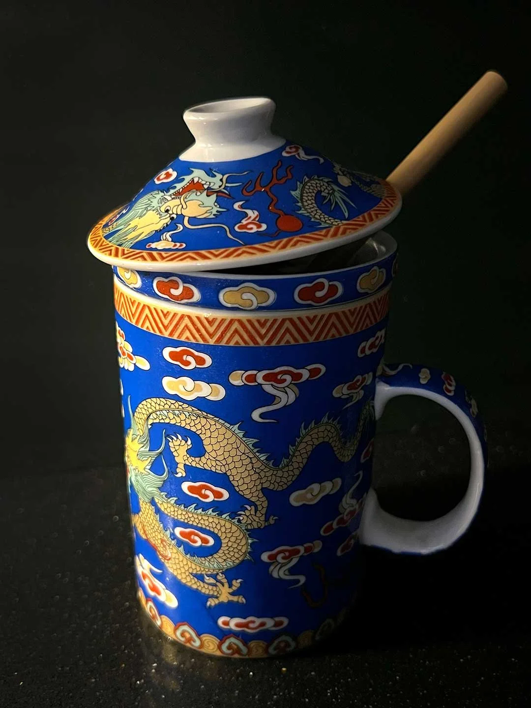 BLUE-CHINESE-DRAGON-COCKTAIL-CUP-WEB-2.jpg