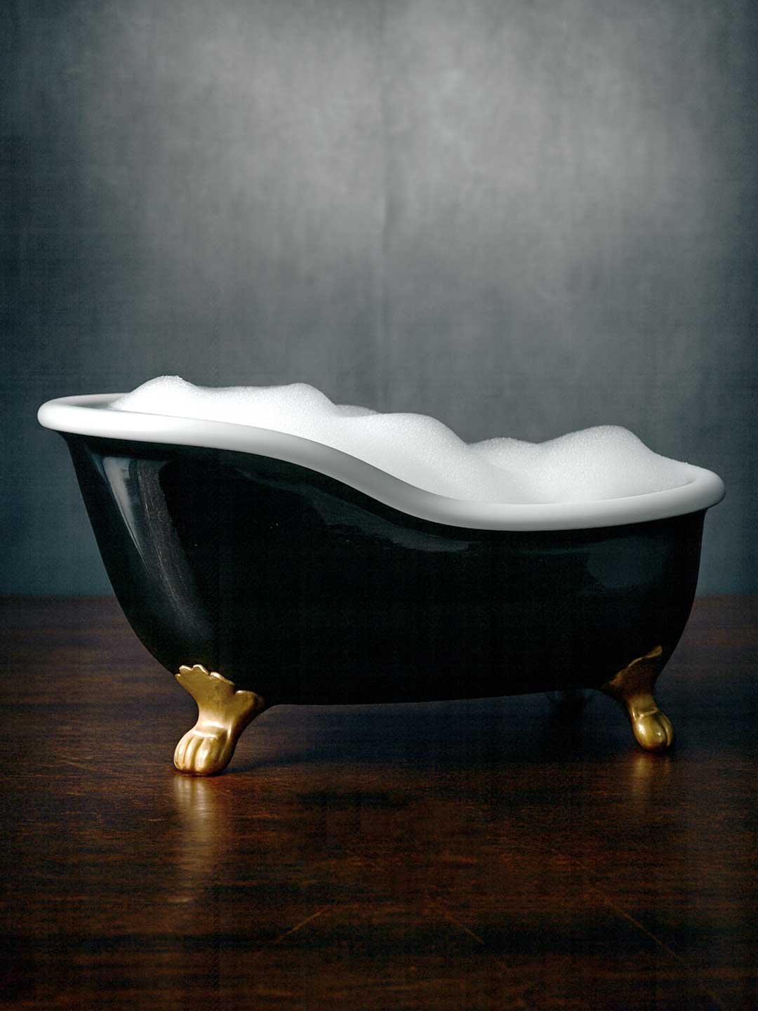 BLACK-BATHTUB-COCKTAIL-SHARER-WEB-3.jpg