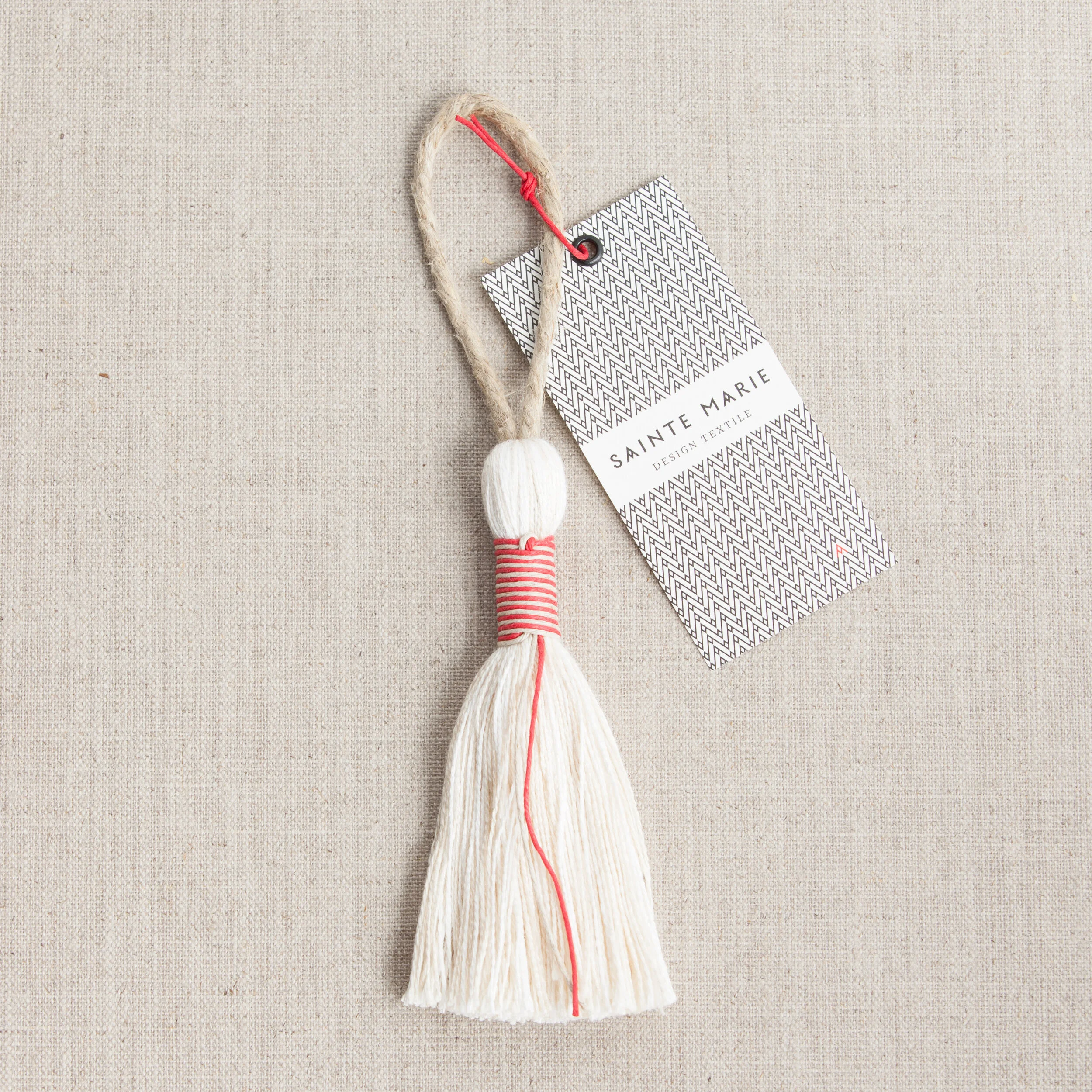 Collection GRIGRI_2014_pompon creme.jpg