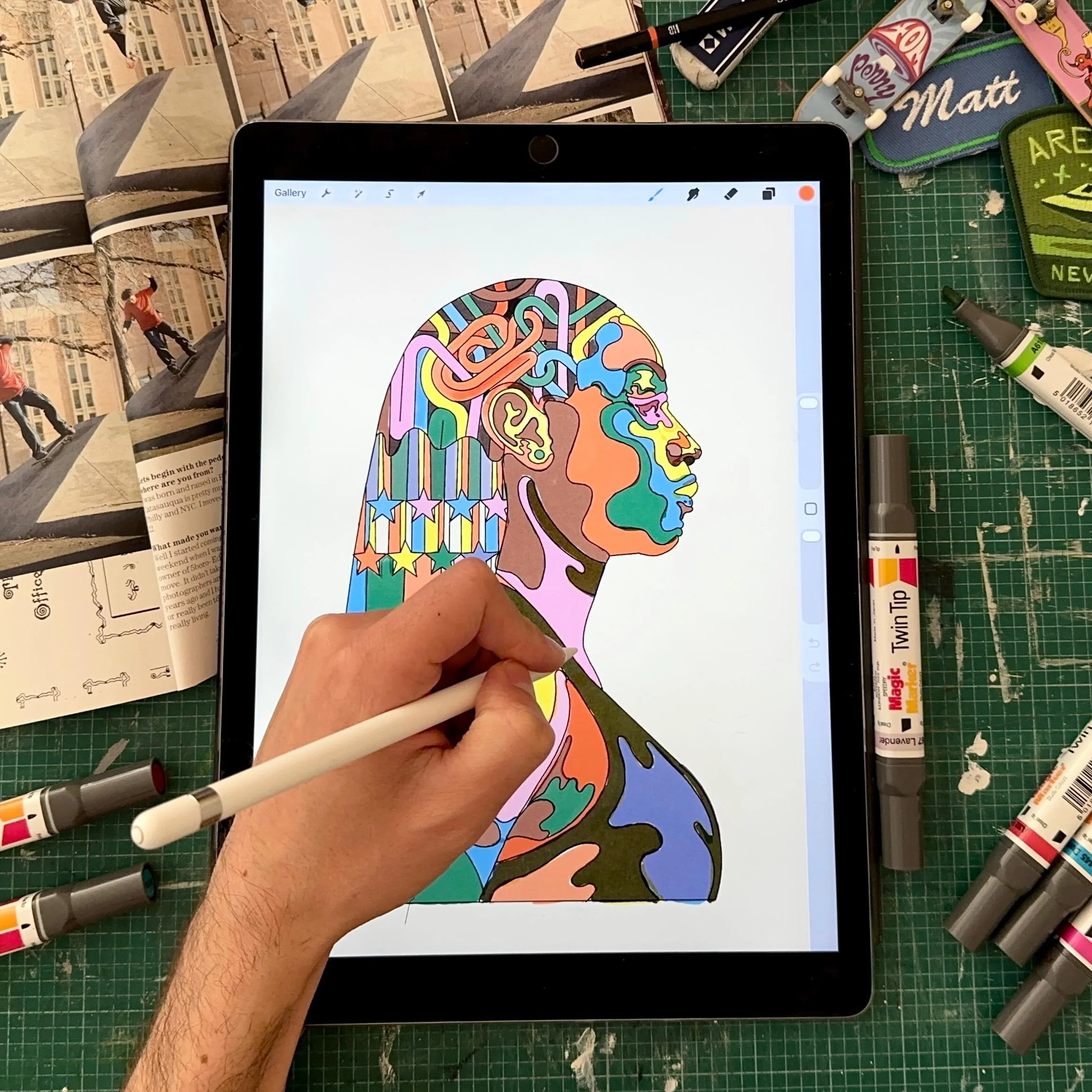 This week in the studio I&rsquo;m working on portraits of athletes and icons with a crafted analogue style. 

The art work is sketched with a derwent Hb pencil, twin tip magic markers, on a 270gsm GFsmith pristine white sheet offcut. 

The sketch is 