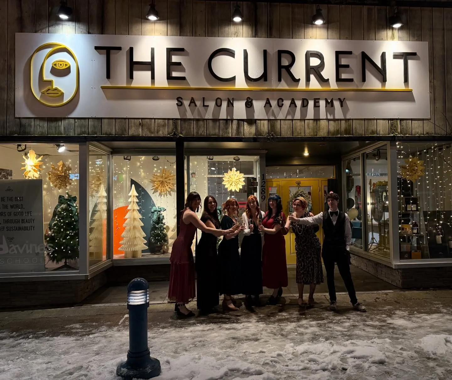 Such a fun night celebrating with our amazing clients + incredible team 🤎✨Thank you for everything you do! Last night we toasted to all who have supported us, to the new sign + another year of growth!🎄