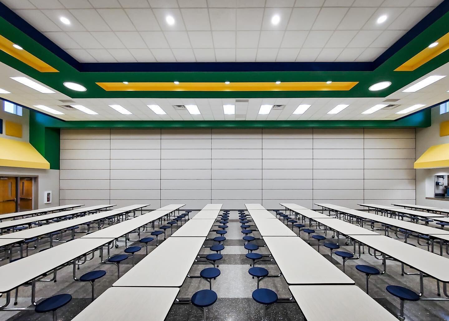 New Reams Road Elementary School uses @skyfoldwalls to partition cafeteria from gym with this sound blocking Skyfold Classic. A great addition to add flexibility to any multipurpose space.
Rated at 51-STC, this vertically lifting wall will allow spor