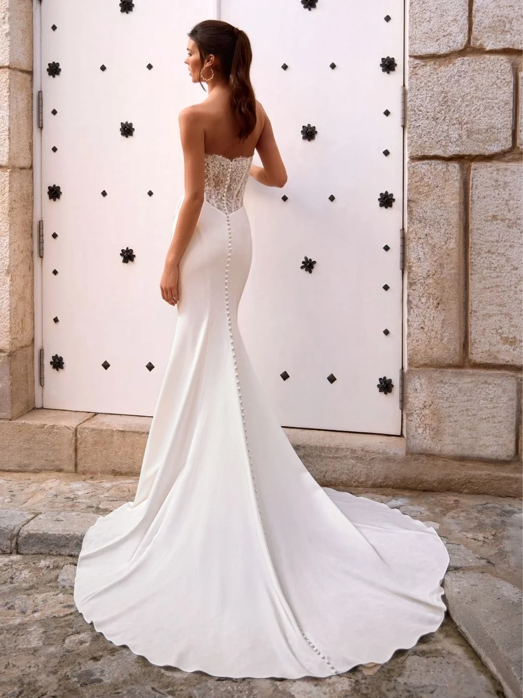 27_love_web_fosira_look_bac__28de80__10601a60ff9874d5ae787413541705dfa216ee9a.webp
