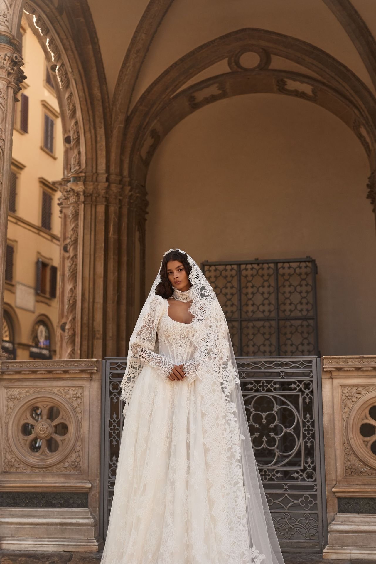 large_12867_Almarose_veil_cc71342615.jpg