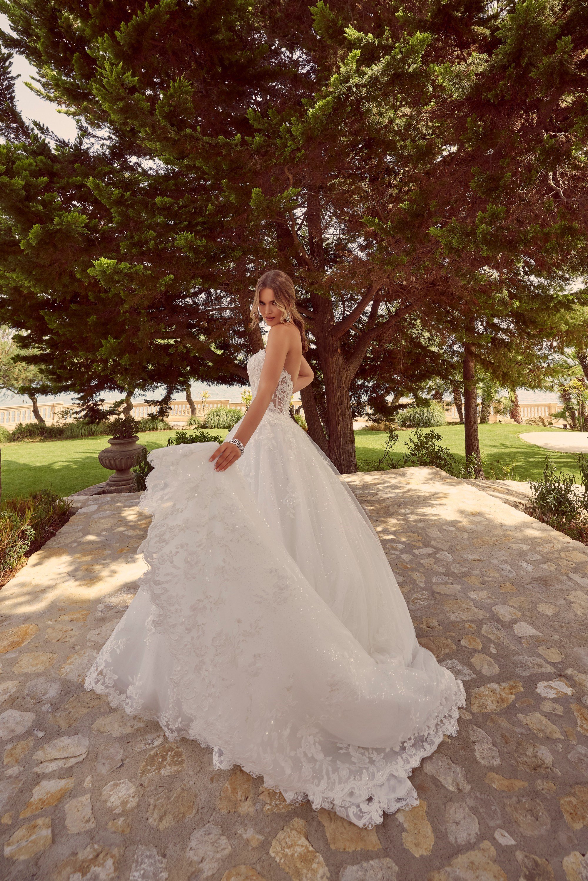 69910_072-zoom(1).jpg