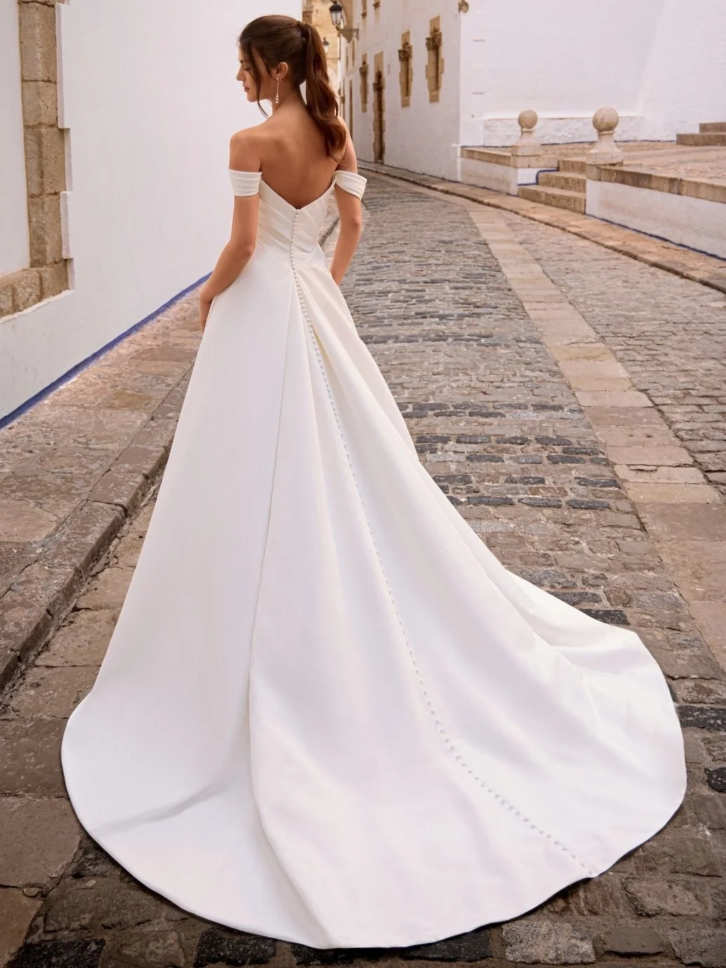 27_love_web_francina_look_bac__28de80__74f7db17b9d6c8ca0a6009187016f2607ec36703.webp