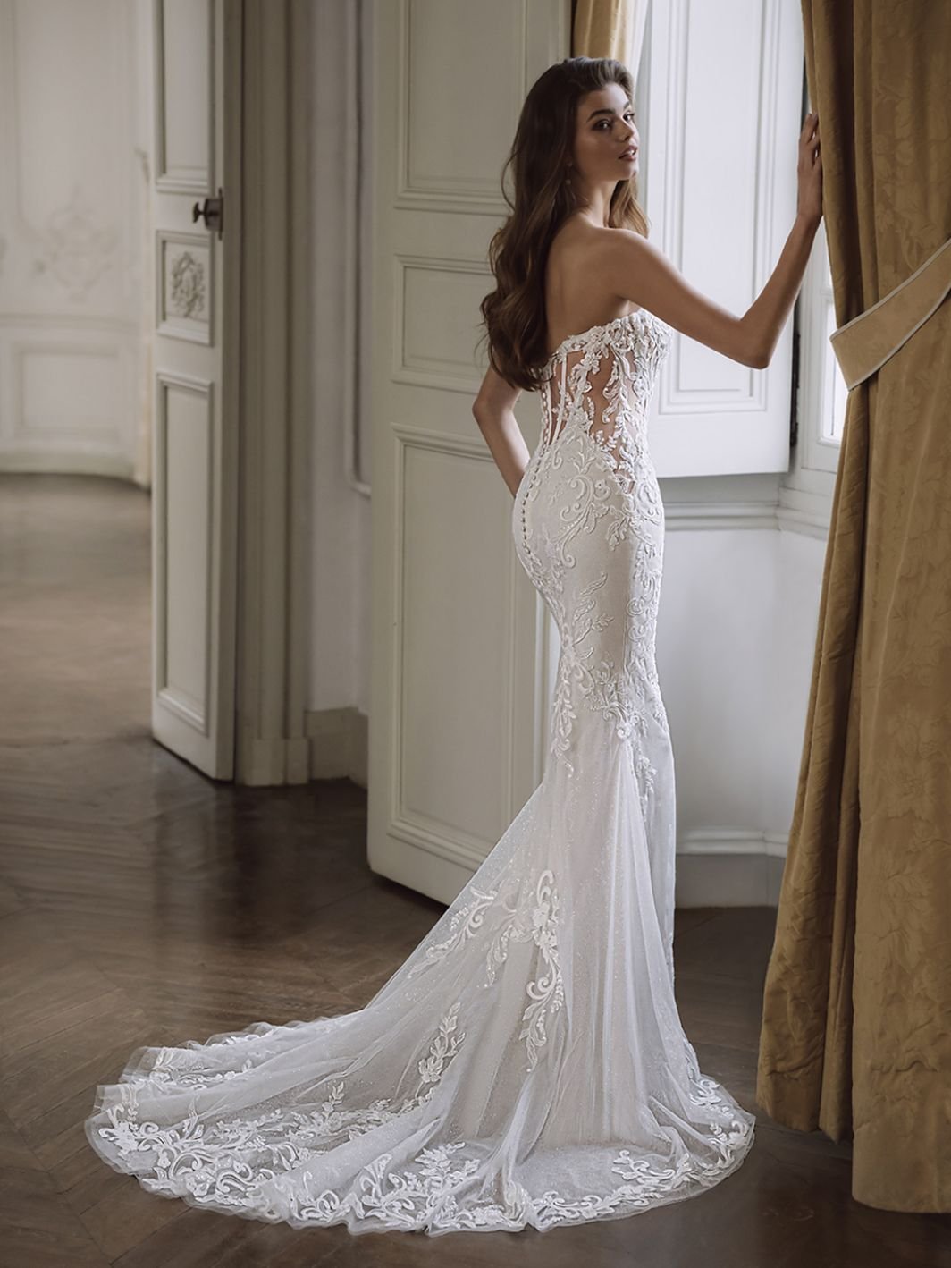 26_Etoile_PRO_FARREN_Side_Web_1064_1418_80_s_c1.jpg