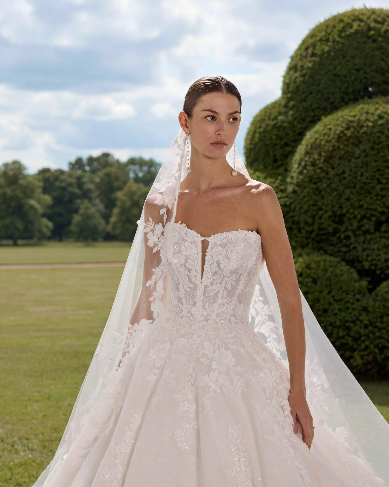 2W06_HANSEL_LUNA_NOVIAS_STUDIO_3.jpg