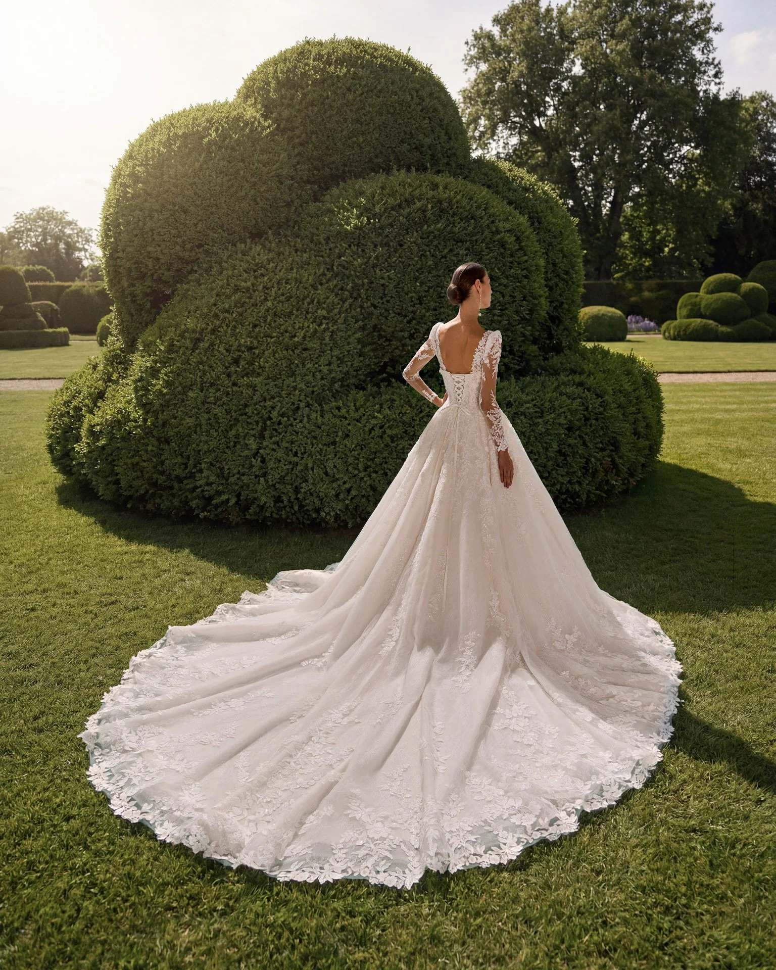 2W06_HANSEL_LUNA_NOVIAS_STUDIO_4.jpg