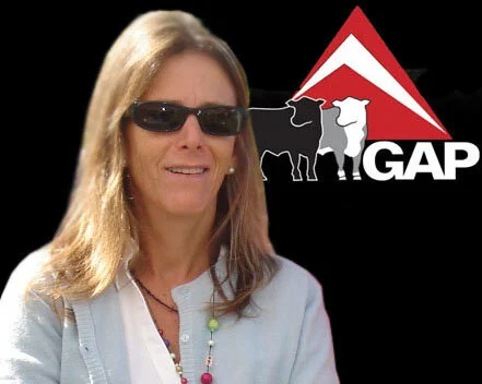 ÂNGELA LINHARES DA SILVA – CRIADORA DA SEMANA