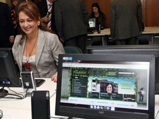 Lançado programa para levar computador ao campo