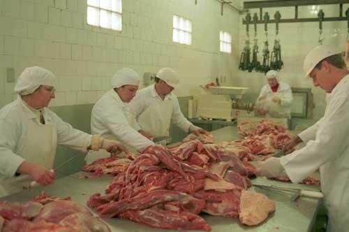 Envio de carne aos EUA deverá retomar em agosto