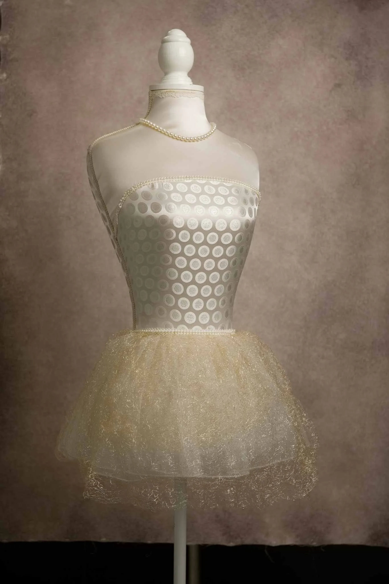 Brown hand painted canvas photography backdrop 100x135cm - portrait styled shot