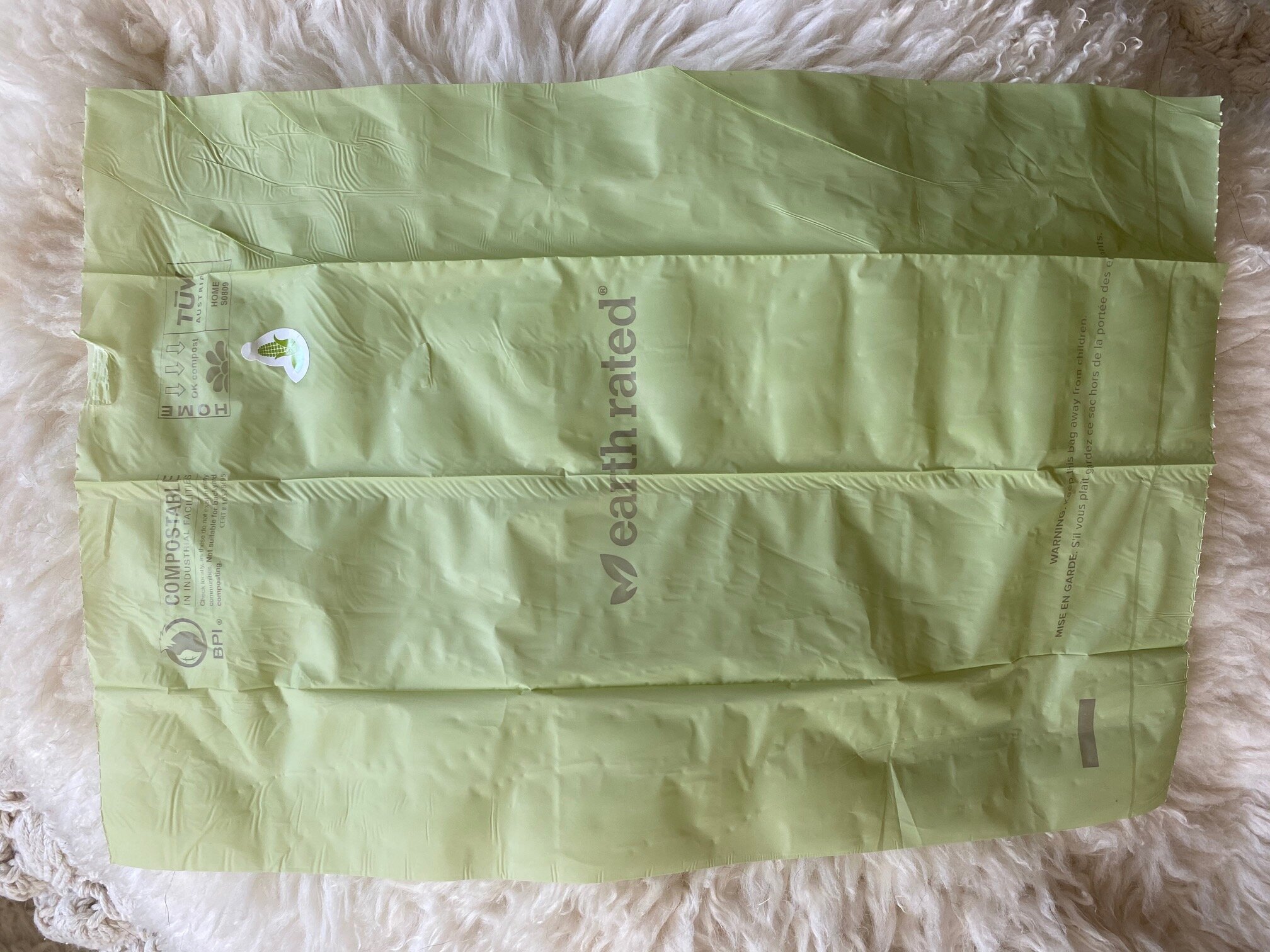 We tried Earth Rated's Certified Compostable Dog Poo Bags, and