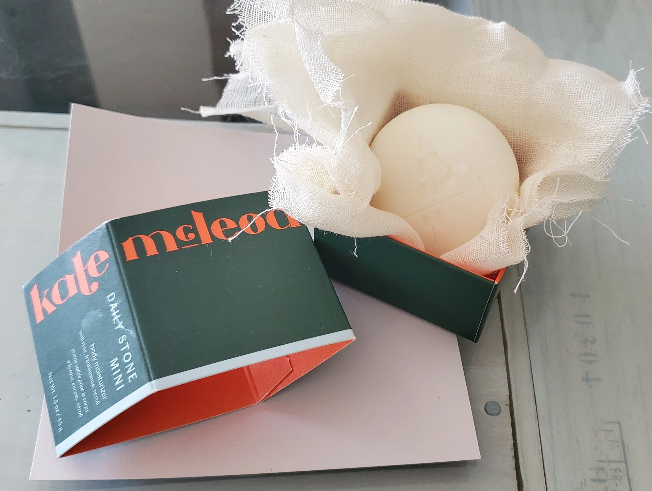 body stone moisturizer