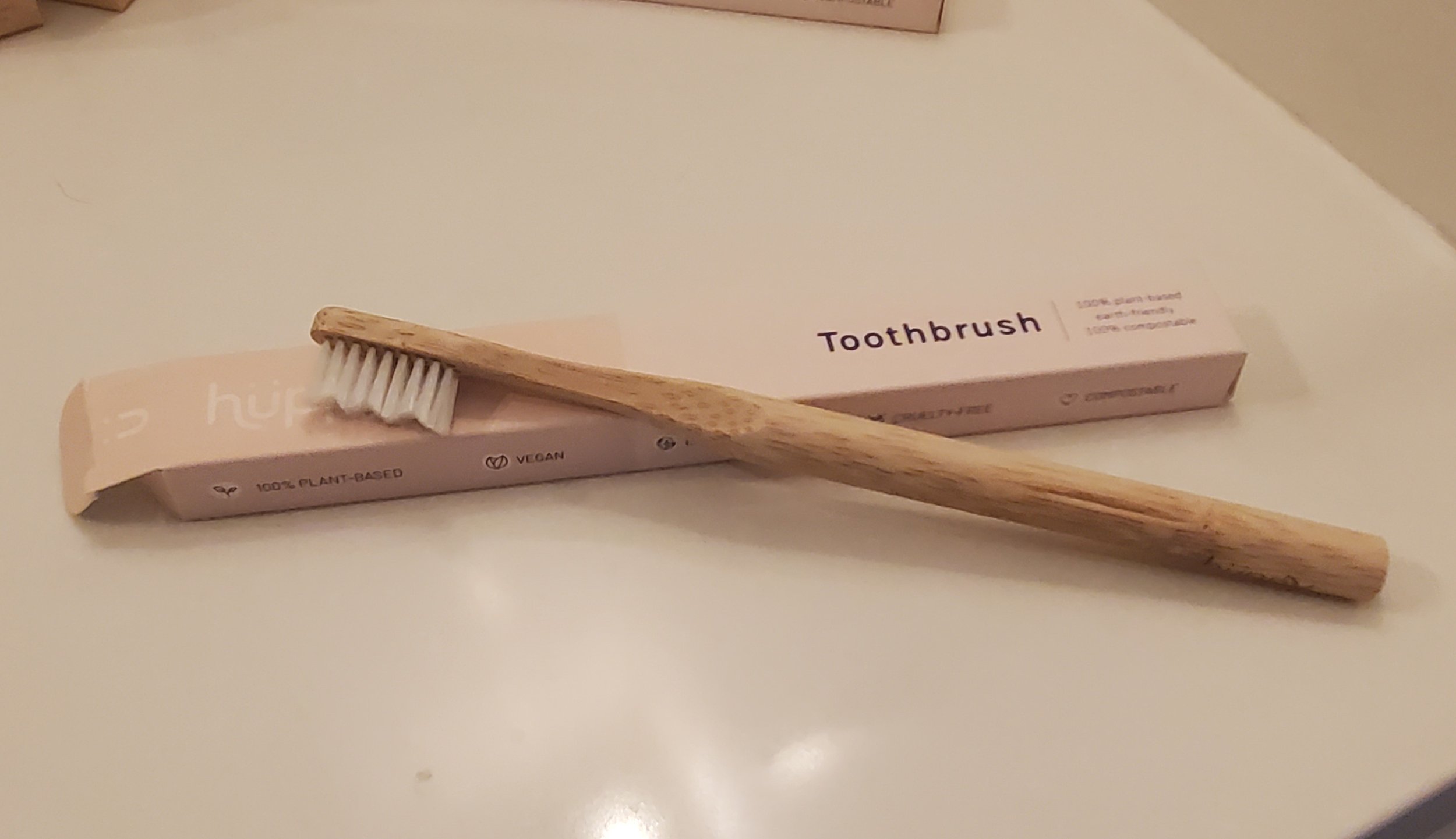 Huppy Toothpaste dental kit (2).jpg
