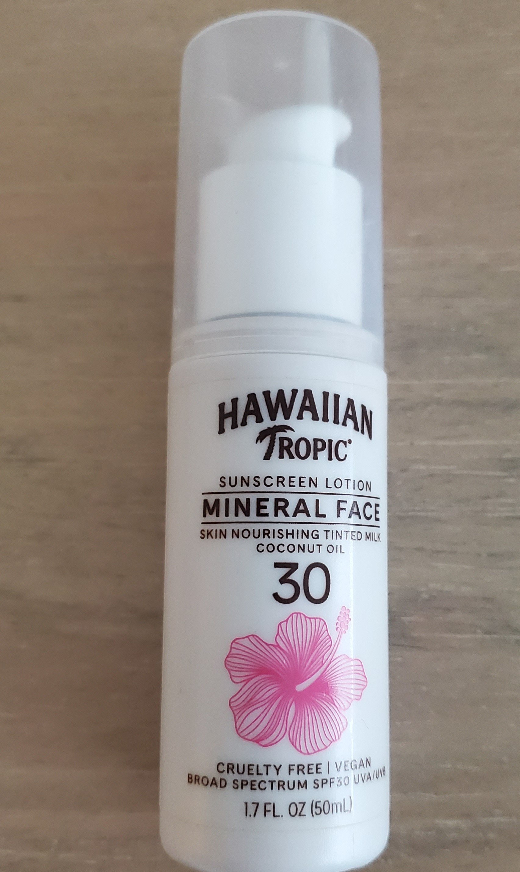 Hawaiin Tropics Tinted Mineral Face Sunscreen (1).jpg