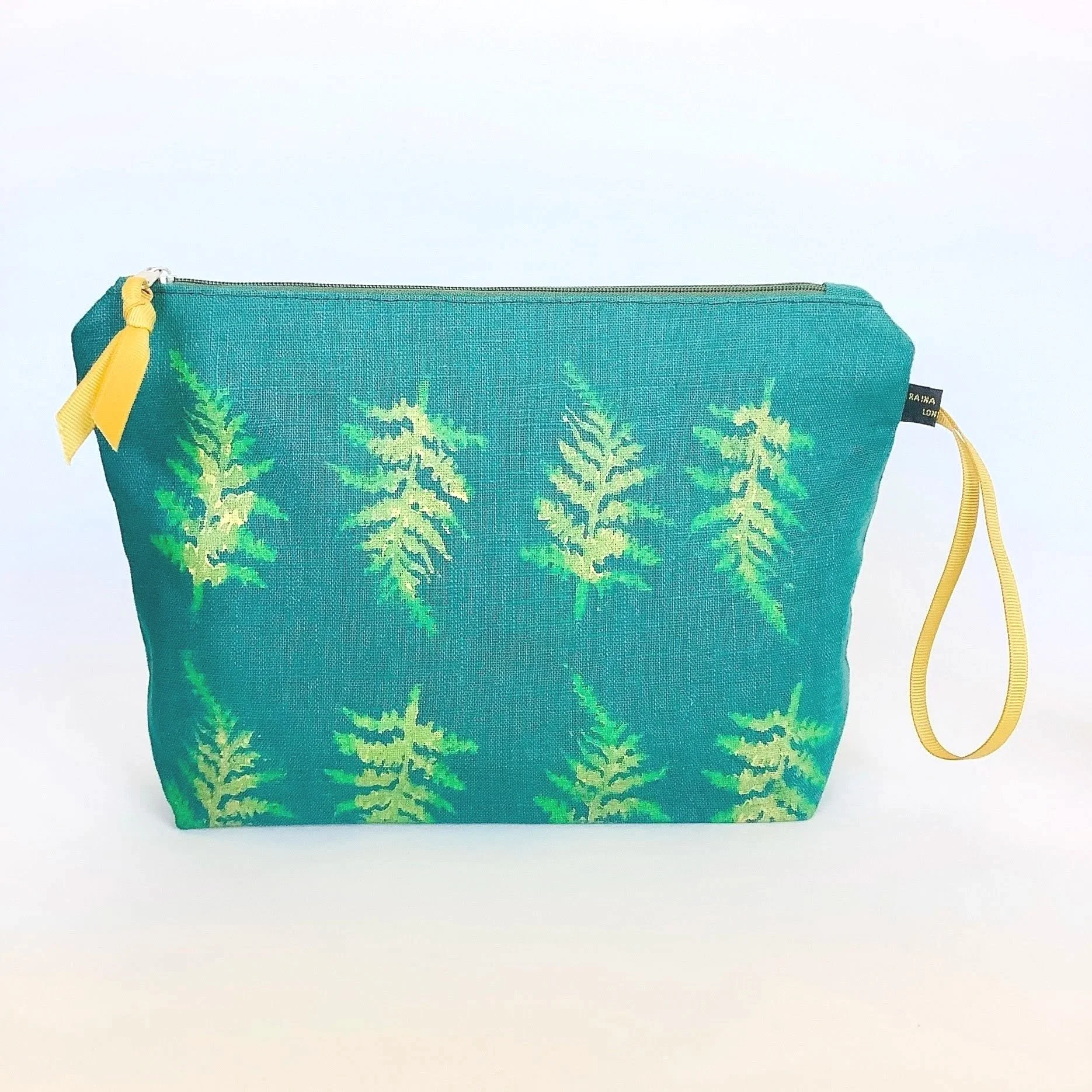 Green+Linen+Fern+makeup+bag.jpg