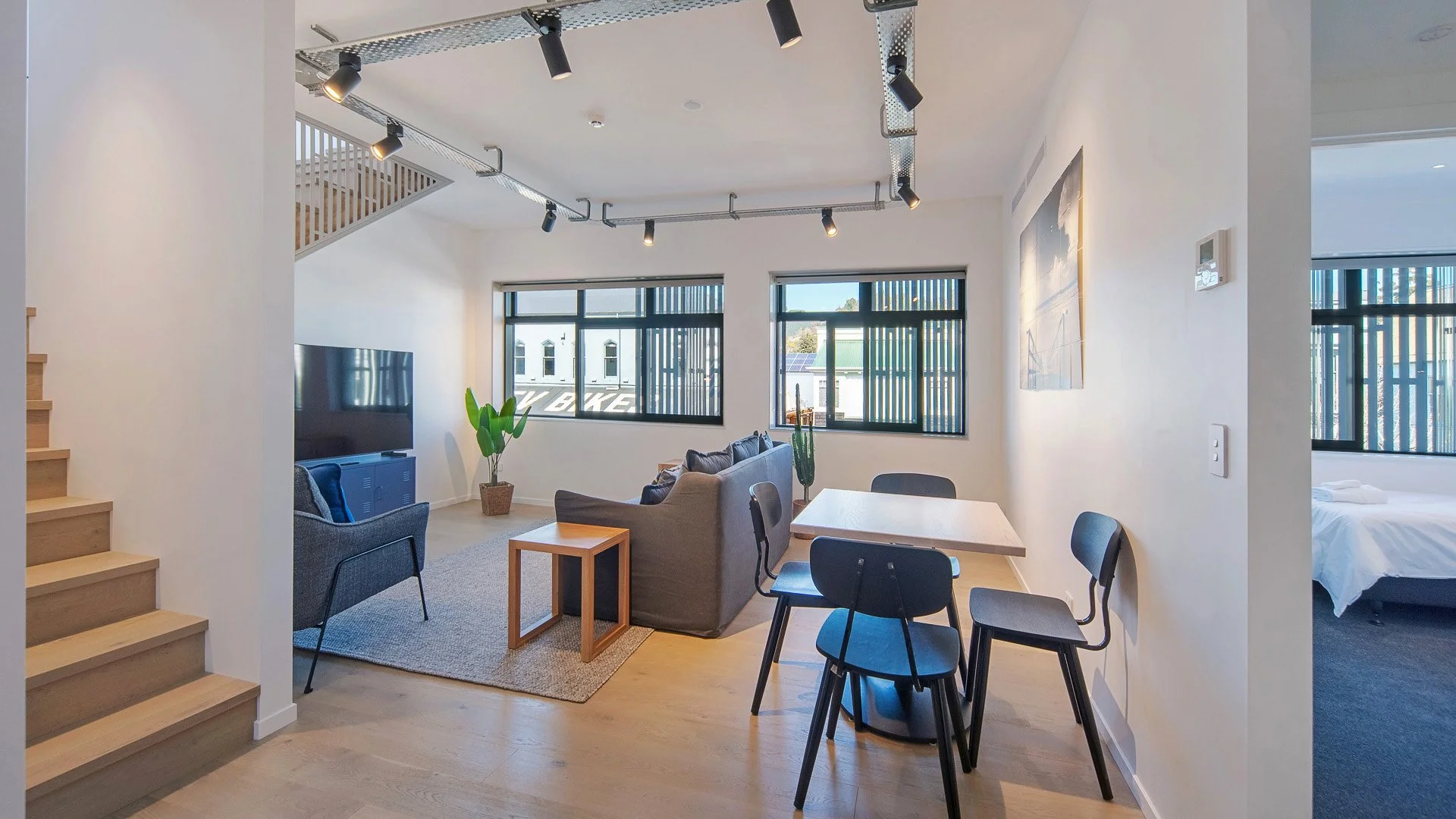 279 Hardy St -Apt 3-05-web.jpg
