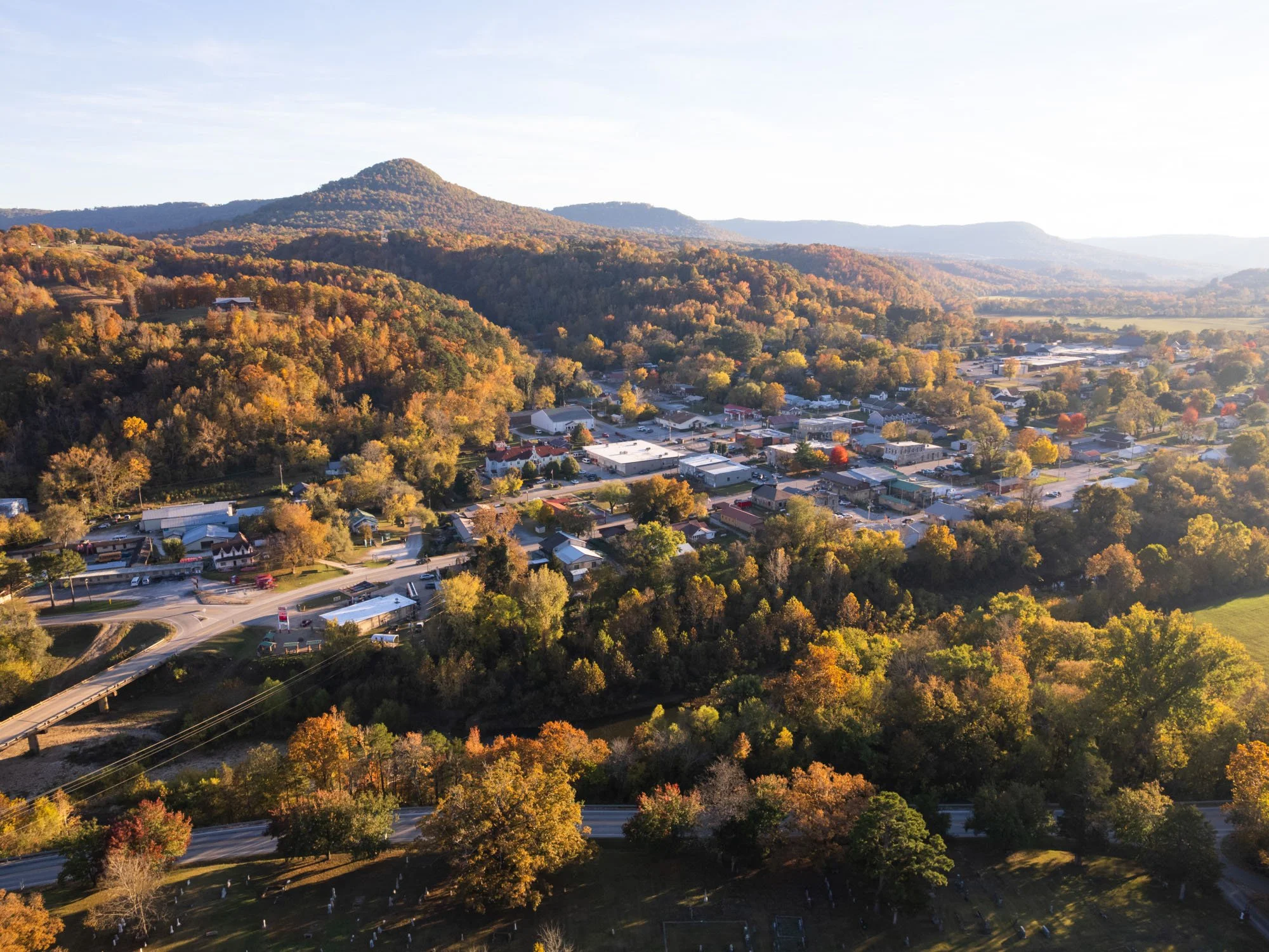 Peak Time for Fall Leaves in Jasper, Arkansas: 2026