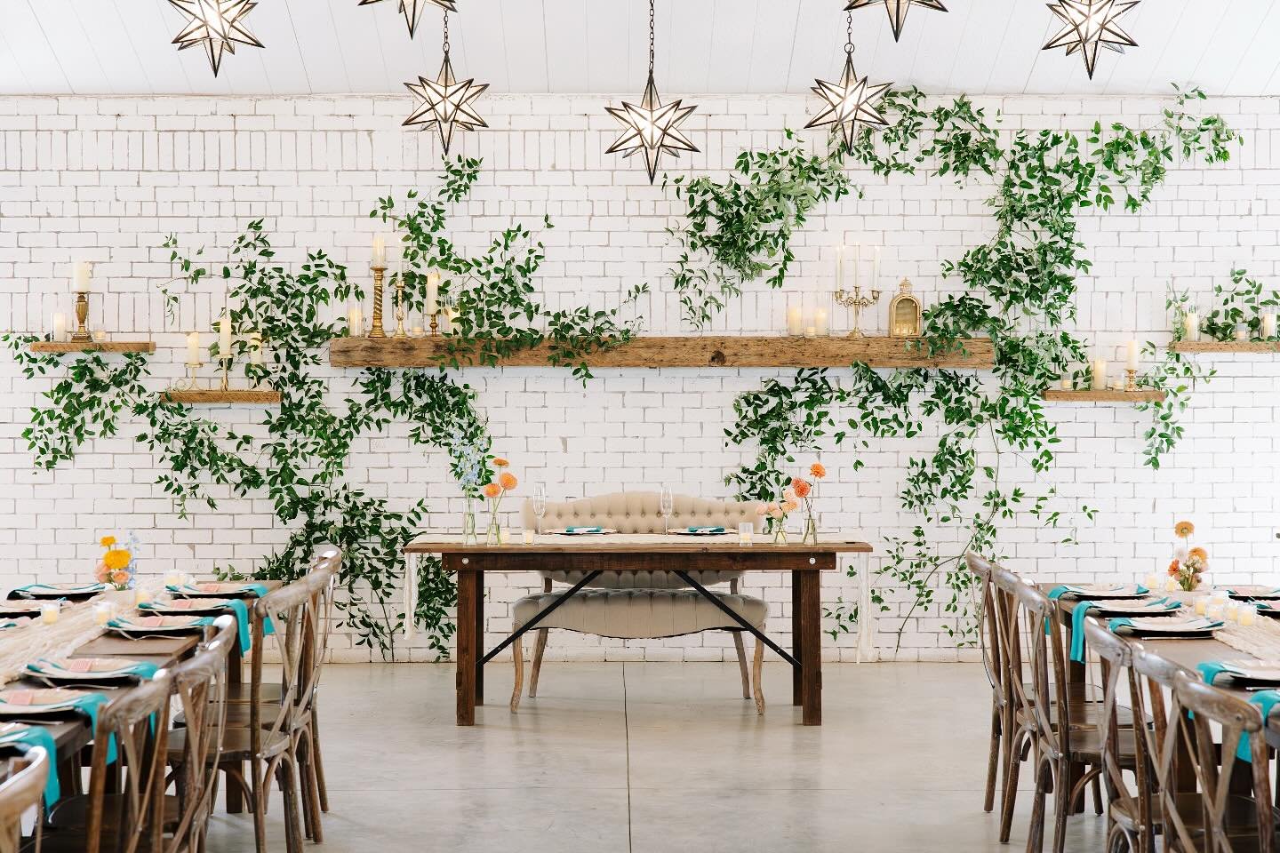 One of my favorite greenery installations from last season! It&rsquo;s amazing how much this type of installation can transform a space 🤩 something to consider if you have a large blank wall to break up, want to disguise a part of your venue you are