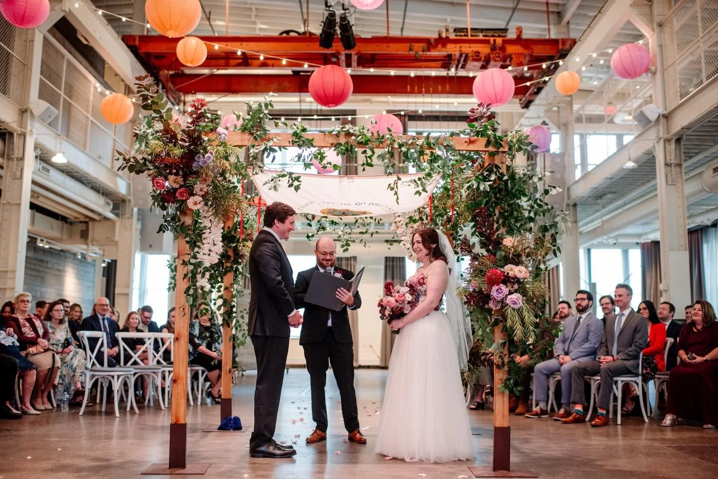 Your venue is 100% part of the floral design!!! What do I mean? Let me explain:

This venue @machineshopmpls is stunning. And, it has verrry tall ceilings, ones your guests notice when they&rsquo;re up on the mezzanine for cocktail hour. Instead of l