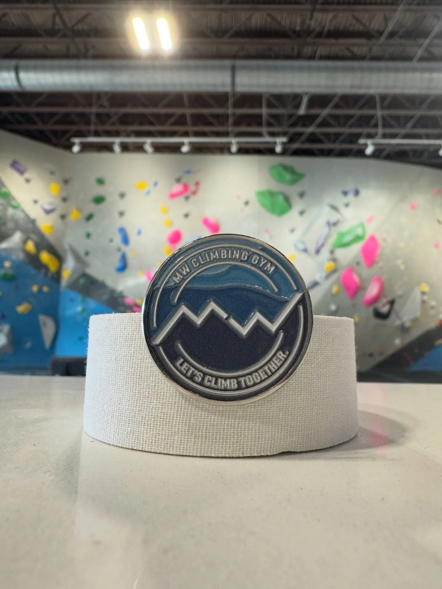 OMAHA BOULDER LEAGUE BEGINS TONIGHT (6-9pm)!

Earn this limited edition enamel pin (AKA Gym Badge) when at least one member of your team shows up all 3 weeks!

Haven&rsquo;t signed up yet? You can still register online using our Instagram bio or MW w