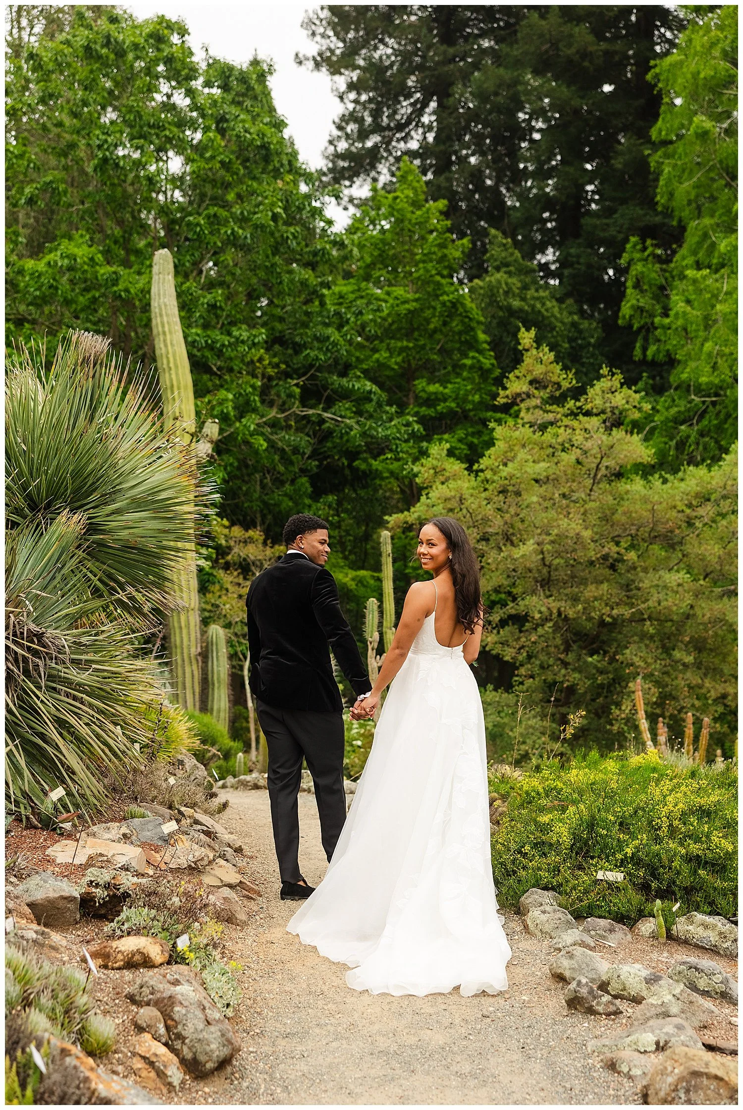 Wedding at UC Botanical Gardens in Berkeley California_0026.jpg