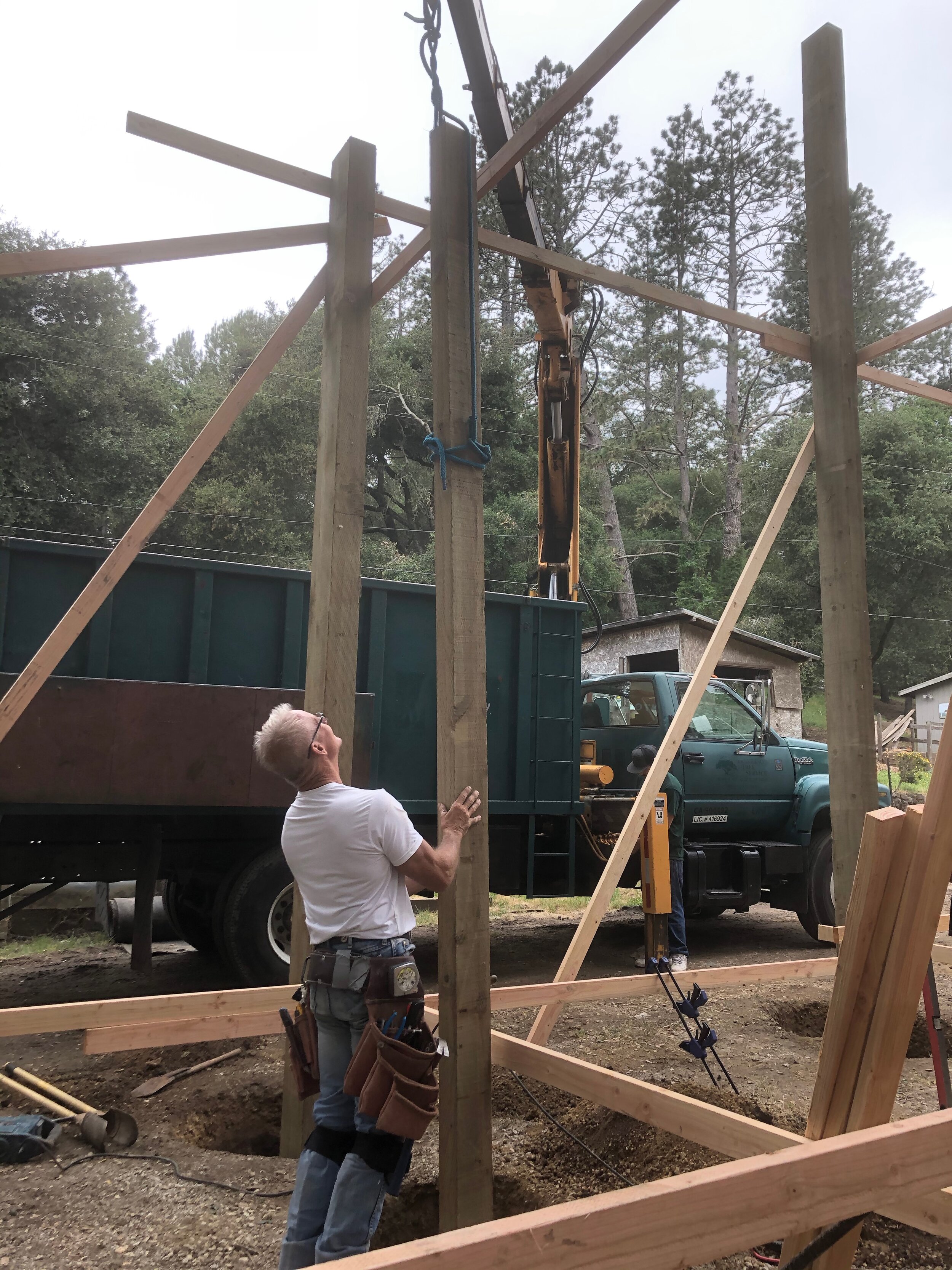 Setting the last post. Dutch door support.