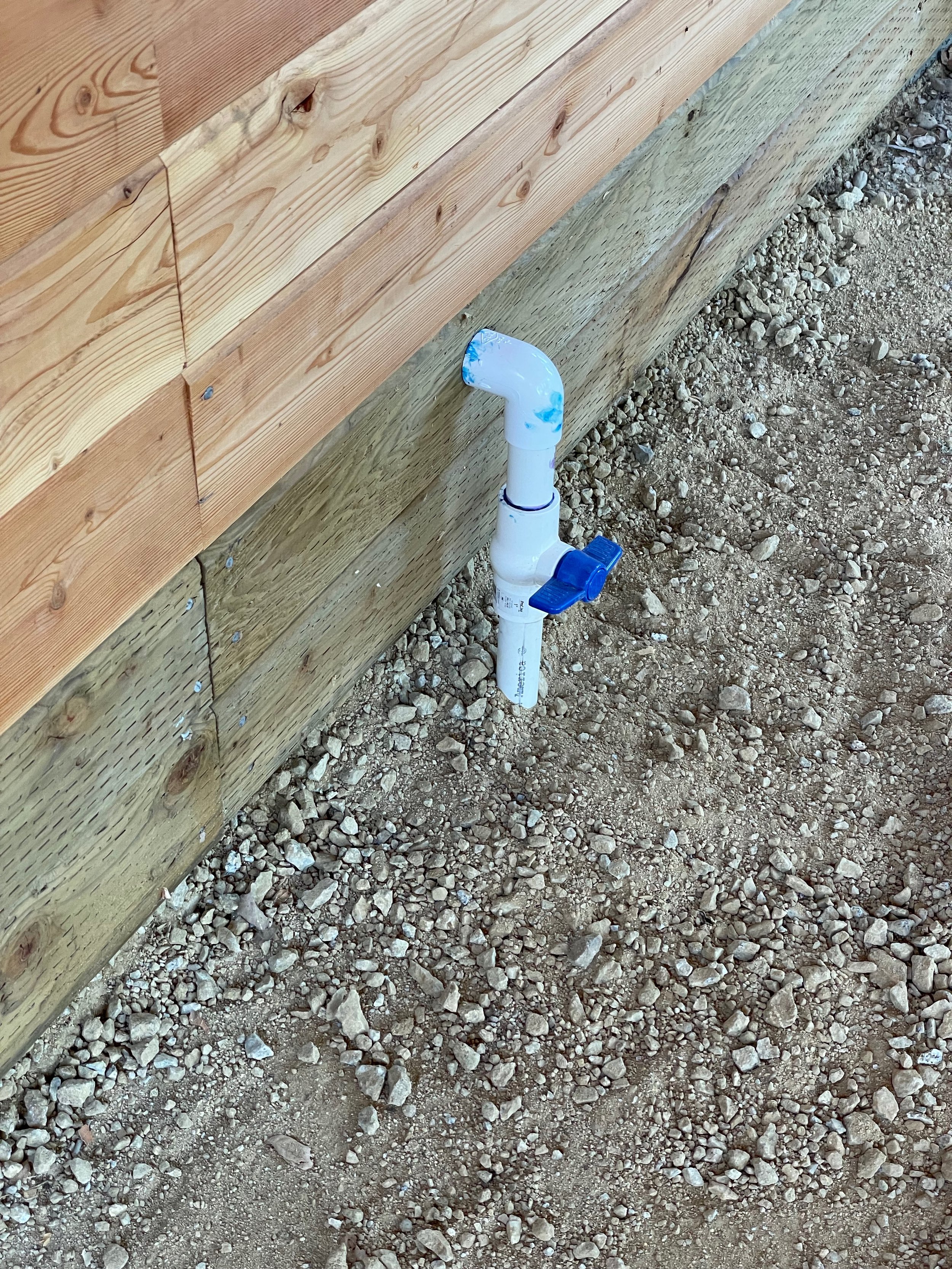 Water entrance has a shutoff