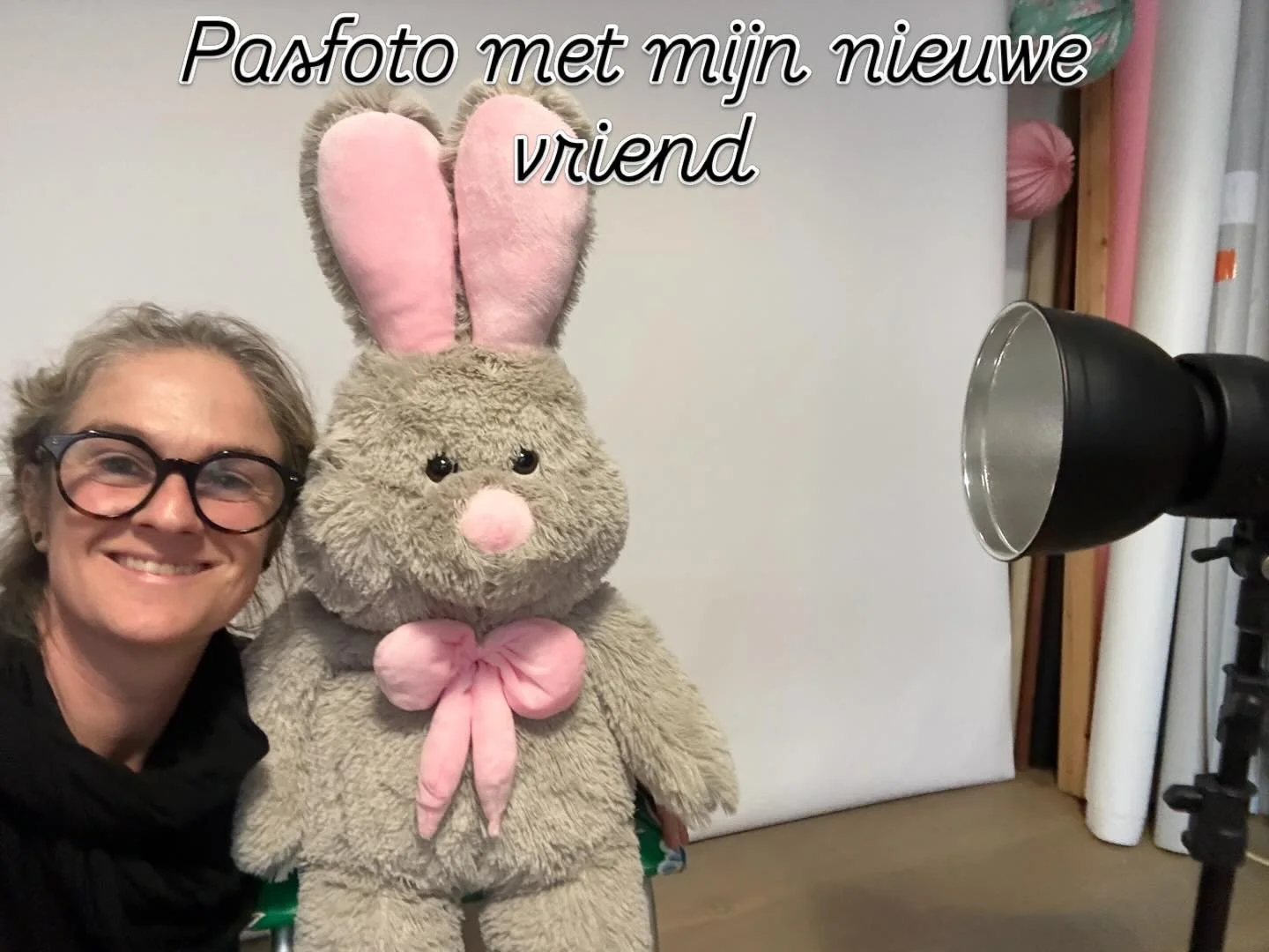 Two bunnies 🐰😍. #nieuwevrienden #pesteenseencollega #CatchTheBunny