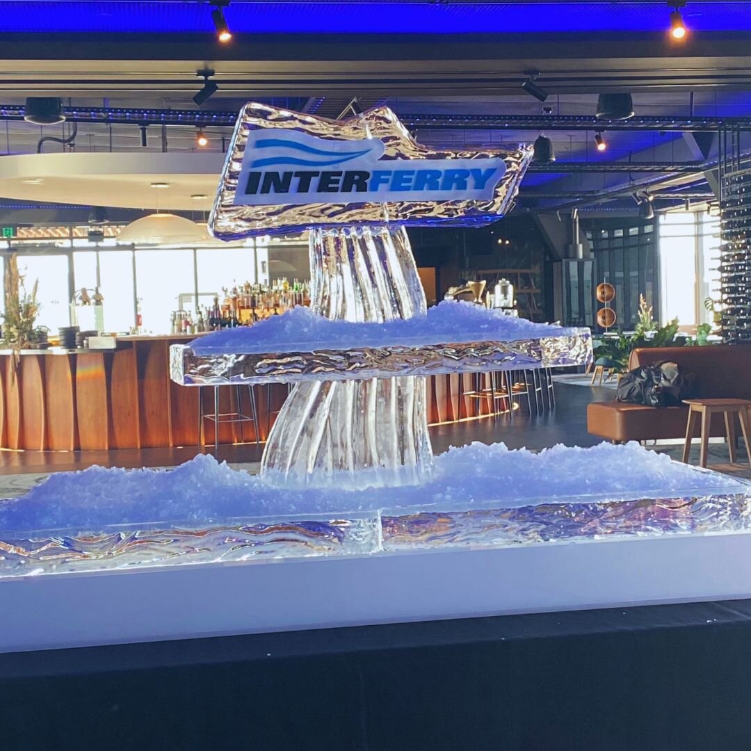 Chill out your celebrations with an ice sculpture! ❄️🌬 Whether it's a wedding, or any celebration in between, add a touch of elegance and uniqueness to your special moments.

📸@antarticiceco

#aurahobart #icesculpture #events #eventsstyling #events