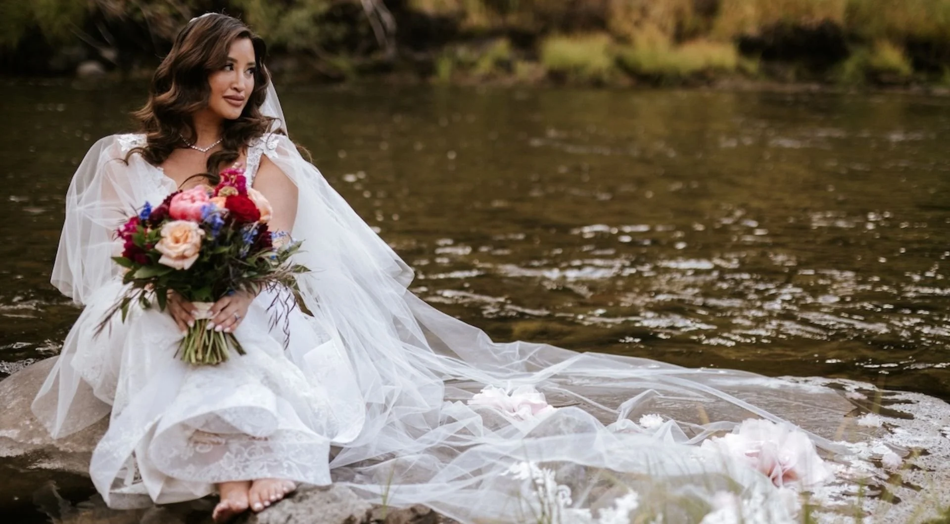 How To Find a Wedding Florist: What To Look for and How To Prepare for a Seamless Wedding