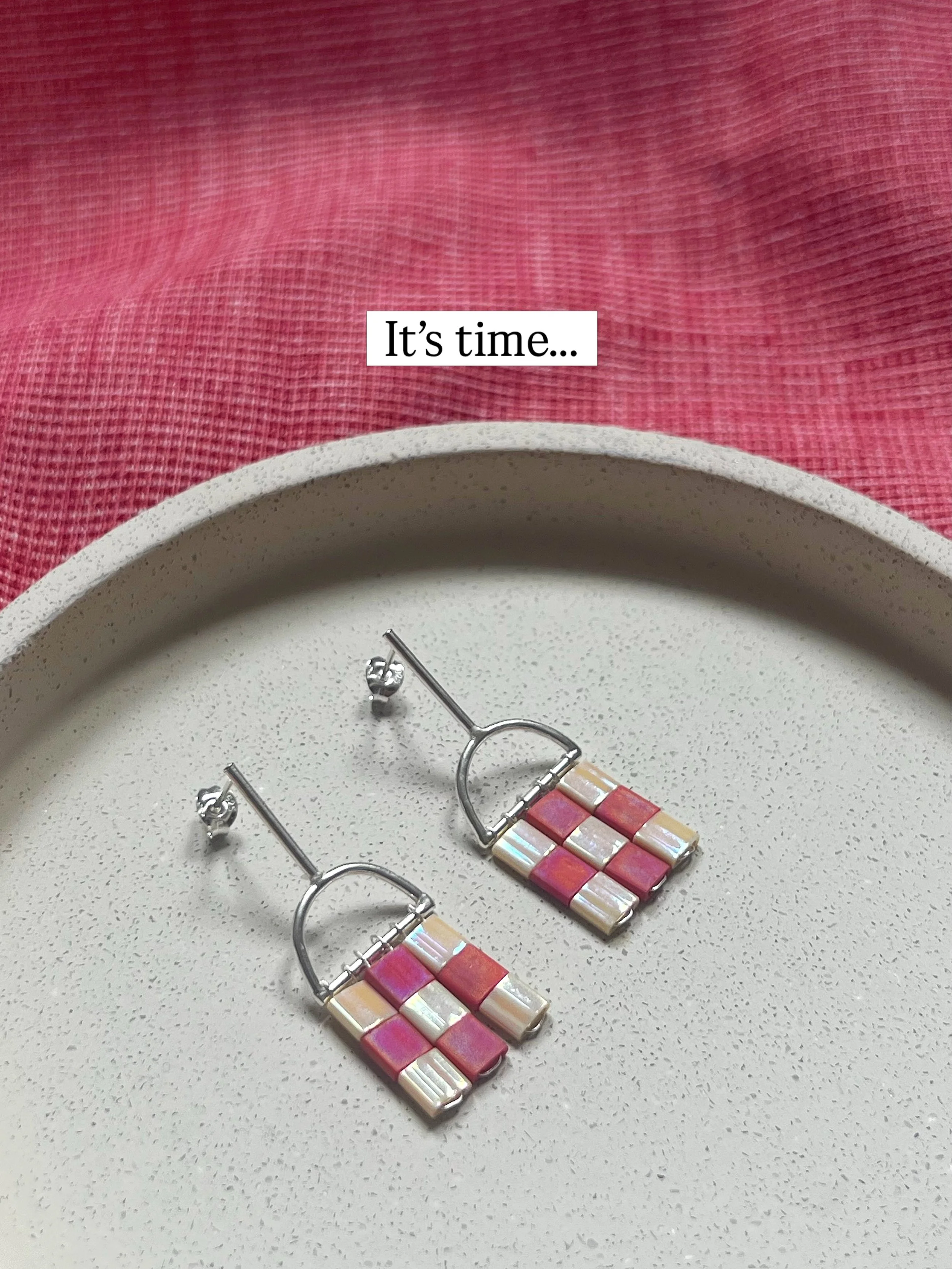 Statement Mosaic Earrings 🔒

Silver with glass tile beads / now online and part of my newest collection &ldquo;Pattern &amp; Play&rdquo; 🪩🎉

Shop now!