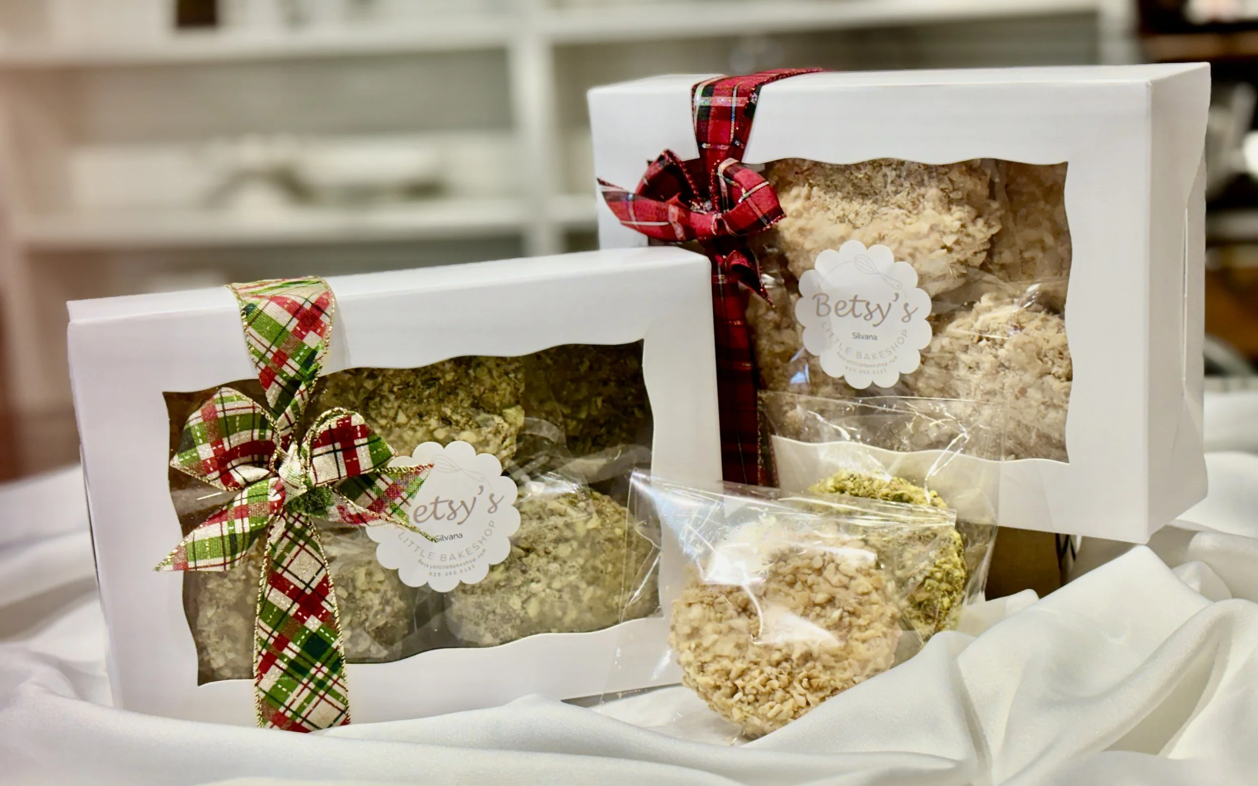 Silvana Cashew or Pistachio
