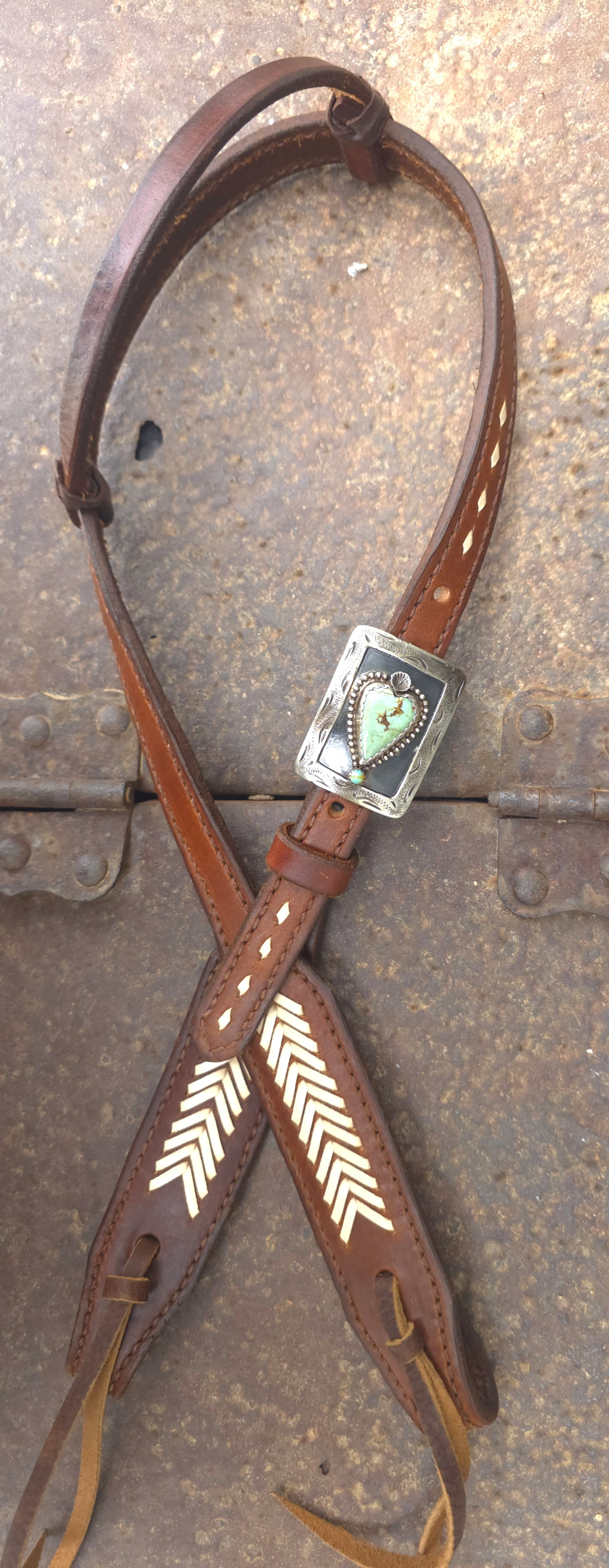Single Ear Headstall with CM Custom Turquoise Heart Buckle