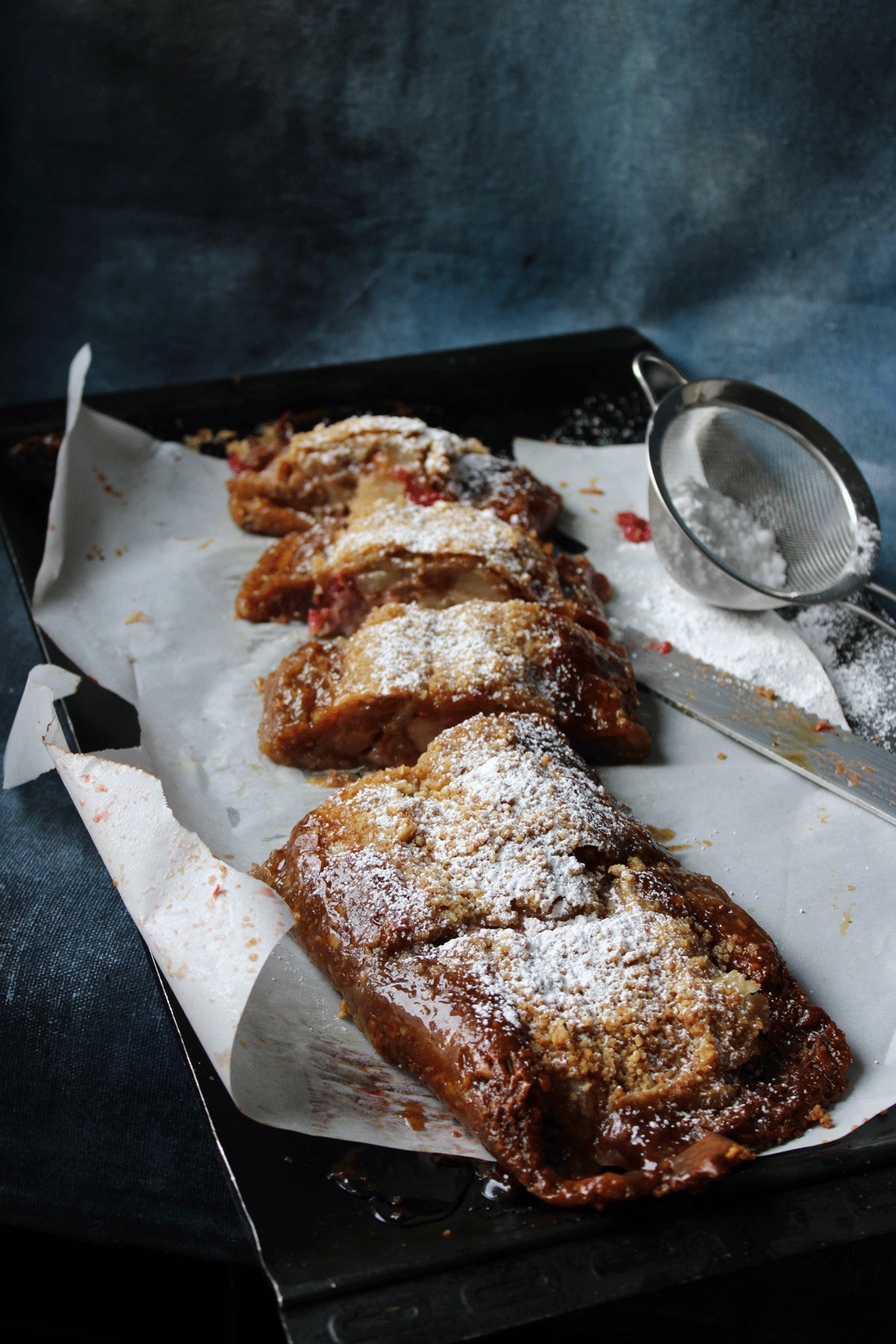 Pear & Raspberry | Strudel-Lava | Fully Illustrated