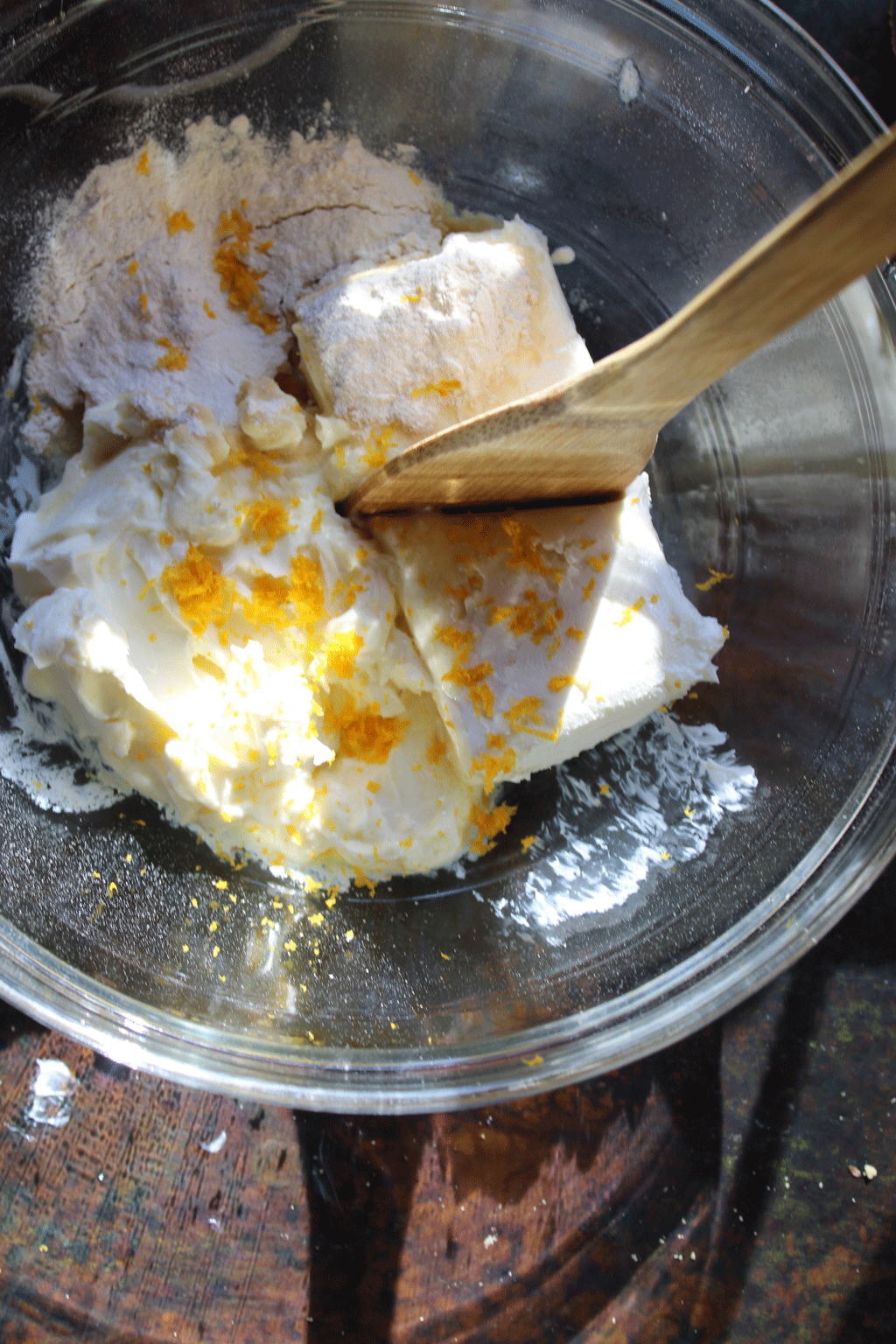 Cheesecake.-Making-3.gif