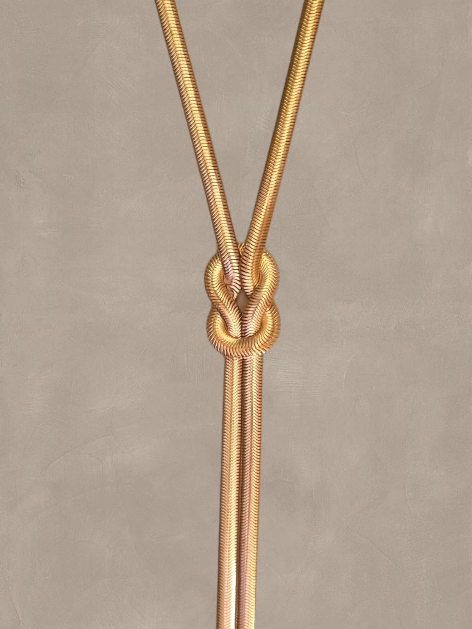 SALOMÉ DeLUXE KNOT | 'Y' Necklace