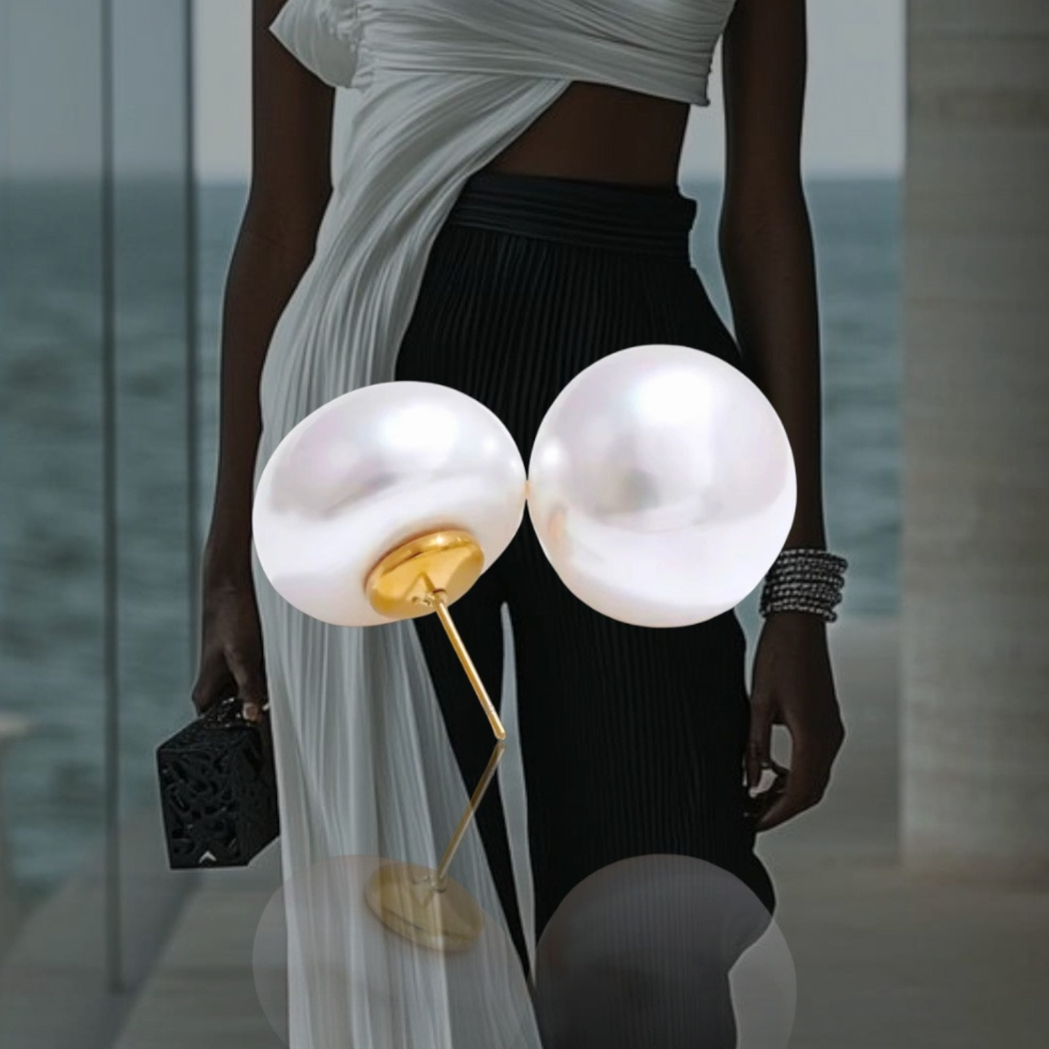ADONIS | Pearl stud earrings