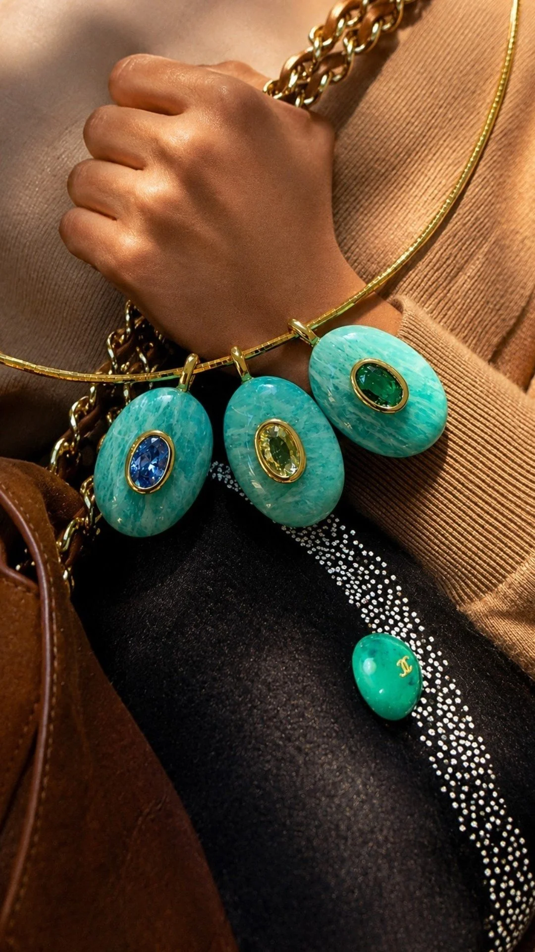 COLLECTOR'S CABINET | Amazonite