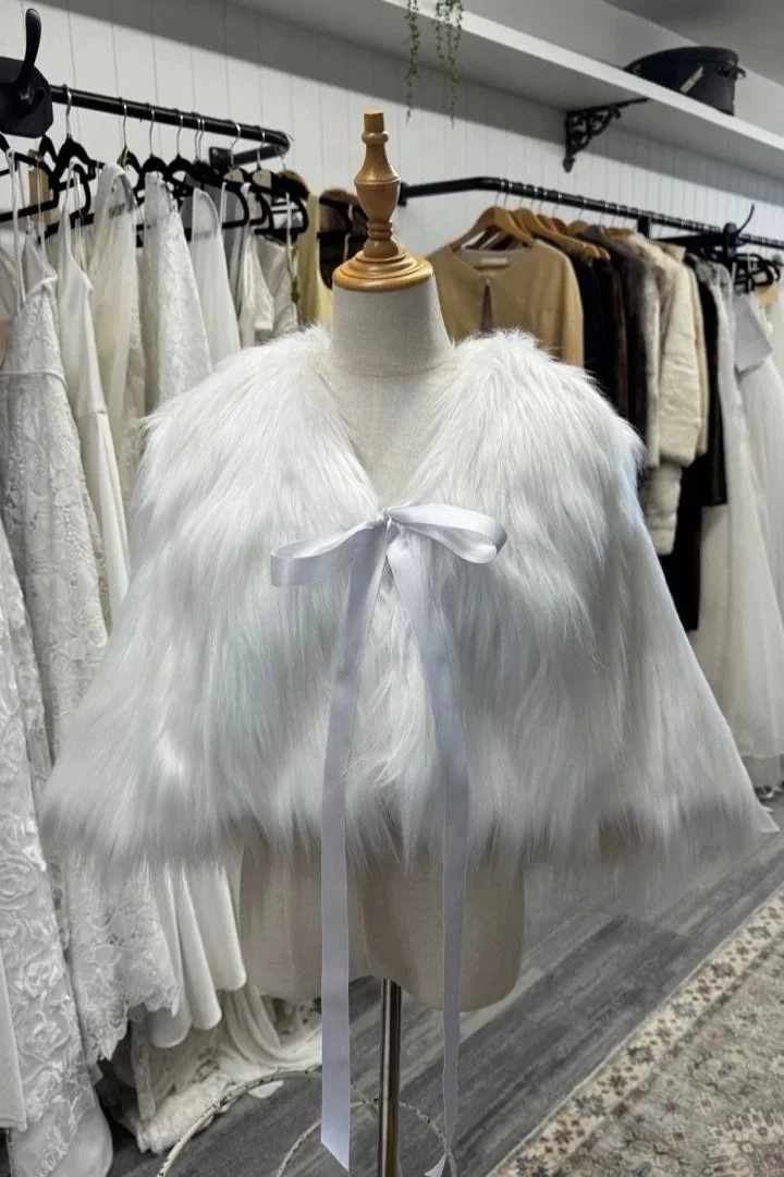 Nemo+Bridal+%26+Couture+-+Queenstown+Faux+Fur+Hire+-+Faux+5B-1+Large.jpg
