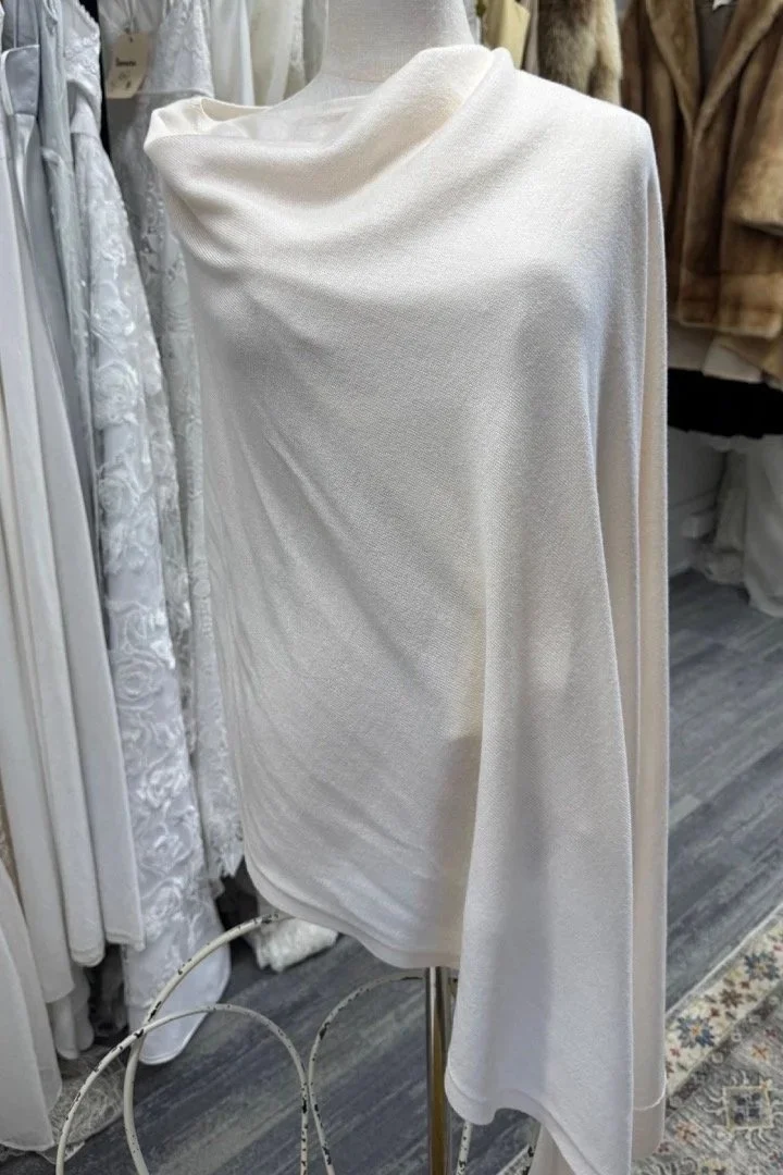 Nemo+Bridal+%26+Couture+-+Queenstown+Fur+Hire+-+Cape+66-2+Large.jpg