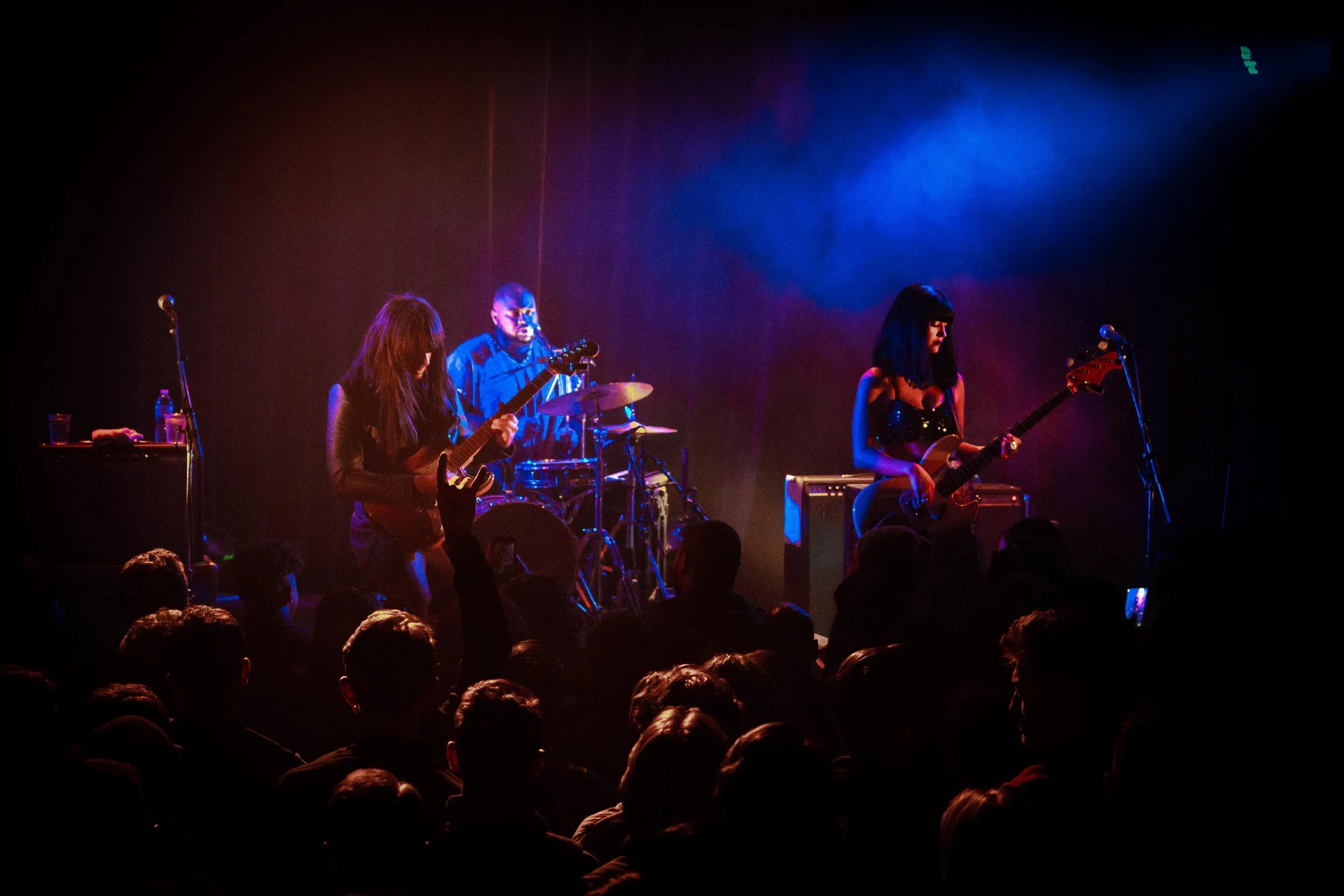 KHRUANGBIN_-12.jpg