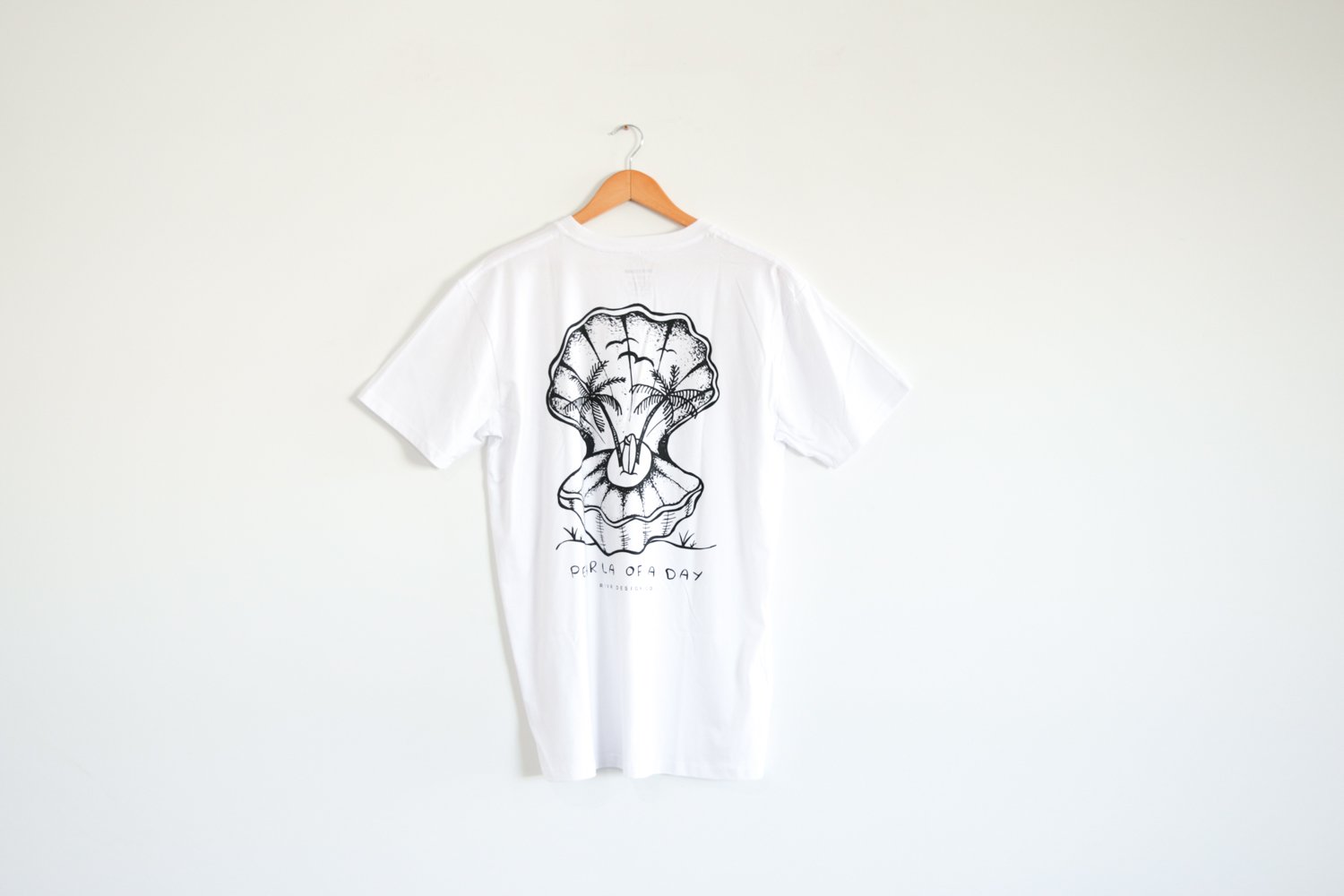 Pearla of a day T-Shirt