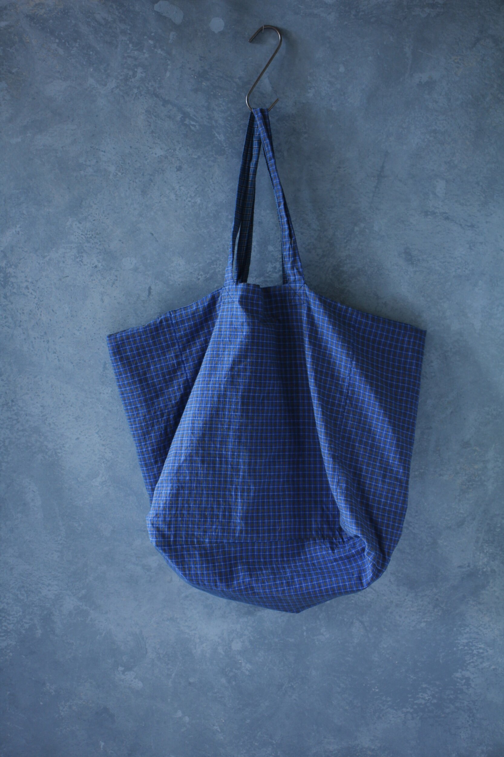 D1B070C1-D8BF-4573-A3C2-710EE47E6D1B