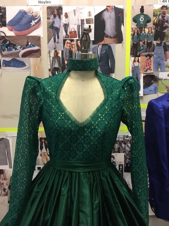 Duchess silk and Tulle evening dress for the witch, Daybreak S1