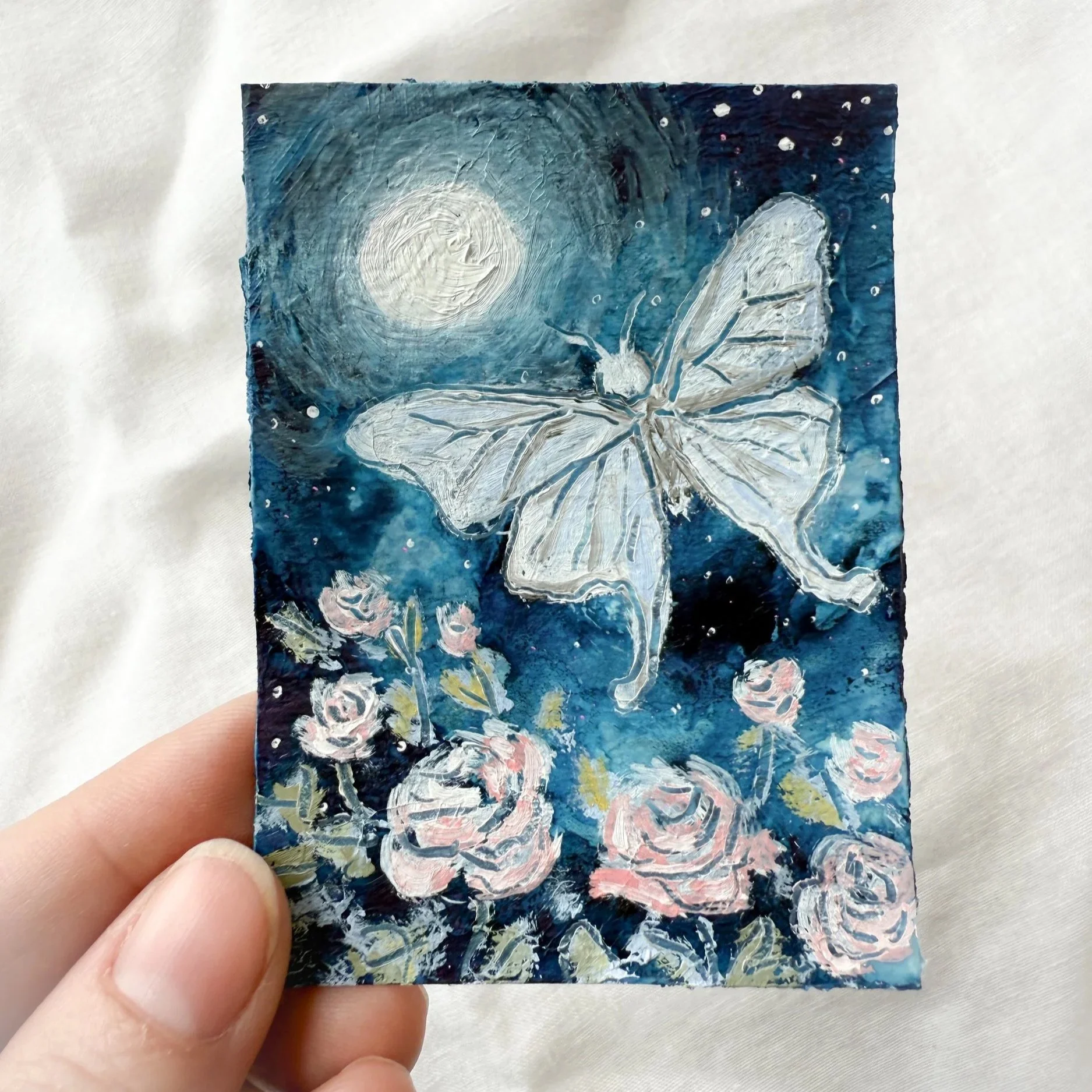 White+Moth+ACEO+by+artist+Renee+Machan.jpg